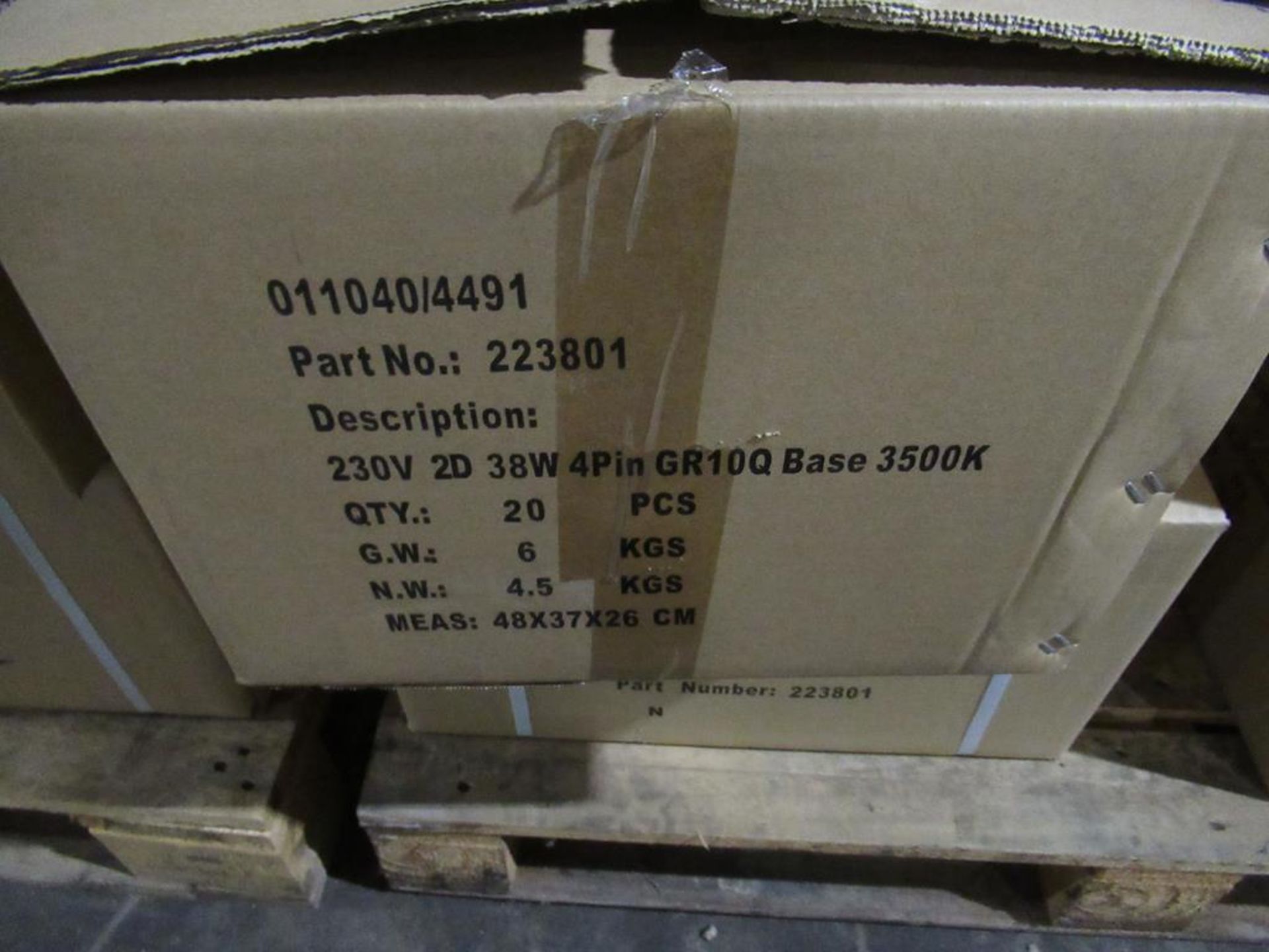 40 x 4 Pin GR10q 3500K 38W 230V 2630lm OEM Trade Price £279 - Image 3 of 3