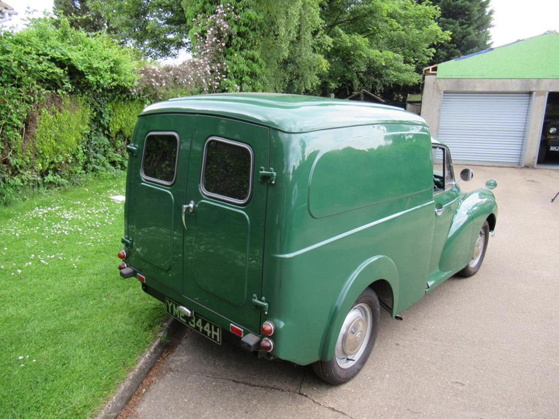 A Morris 1000 Van - Image 7 of 36