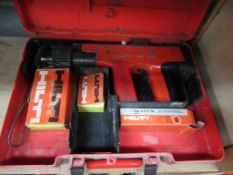 Hilti DX450 Nail Gun