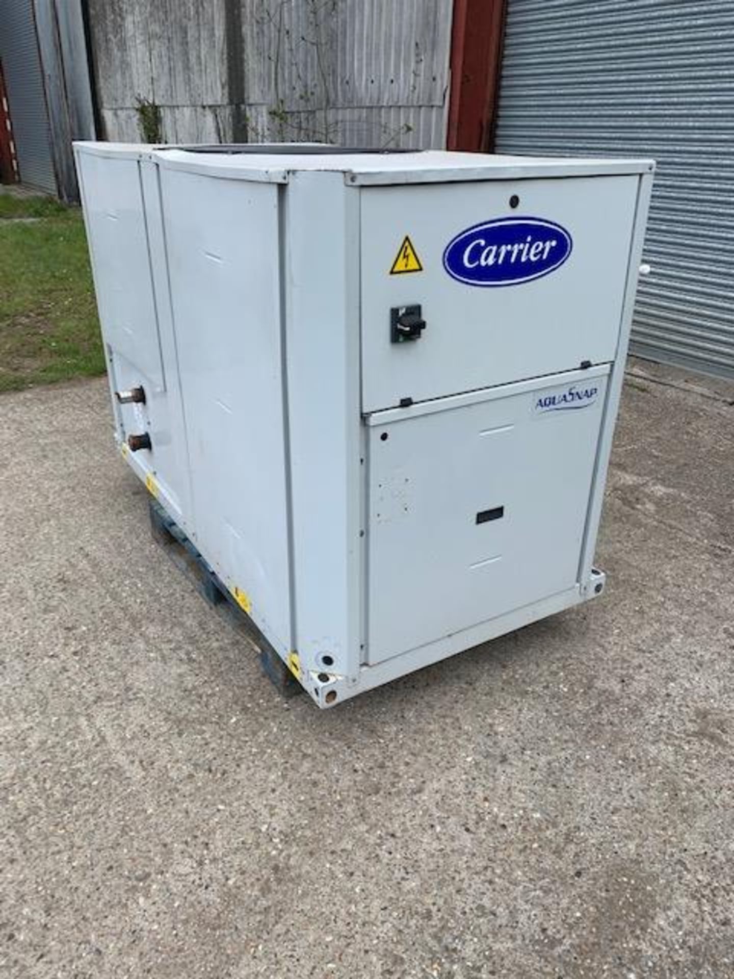 Carrier industrial water chiller - Image 2 of 5