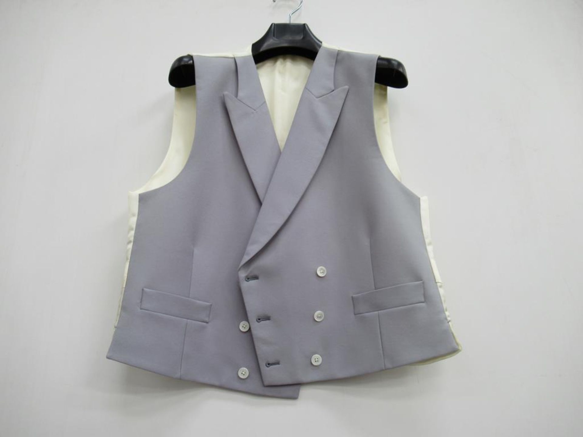 Morning coat and waistcoats - Image 2 of 3