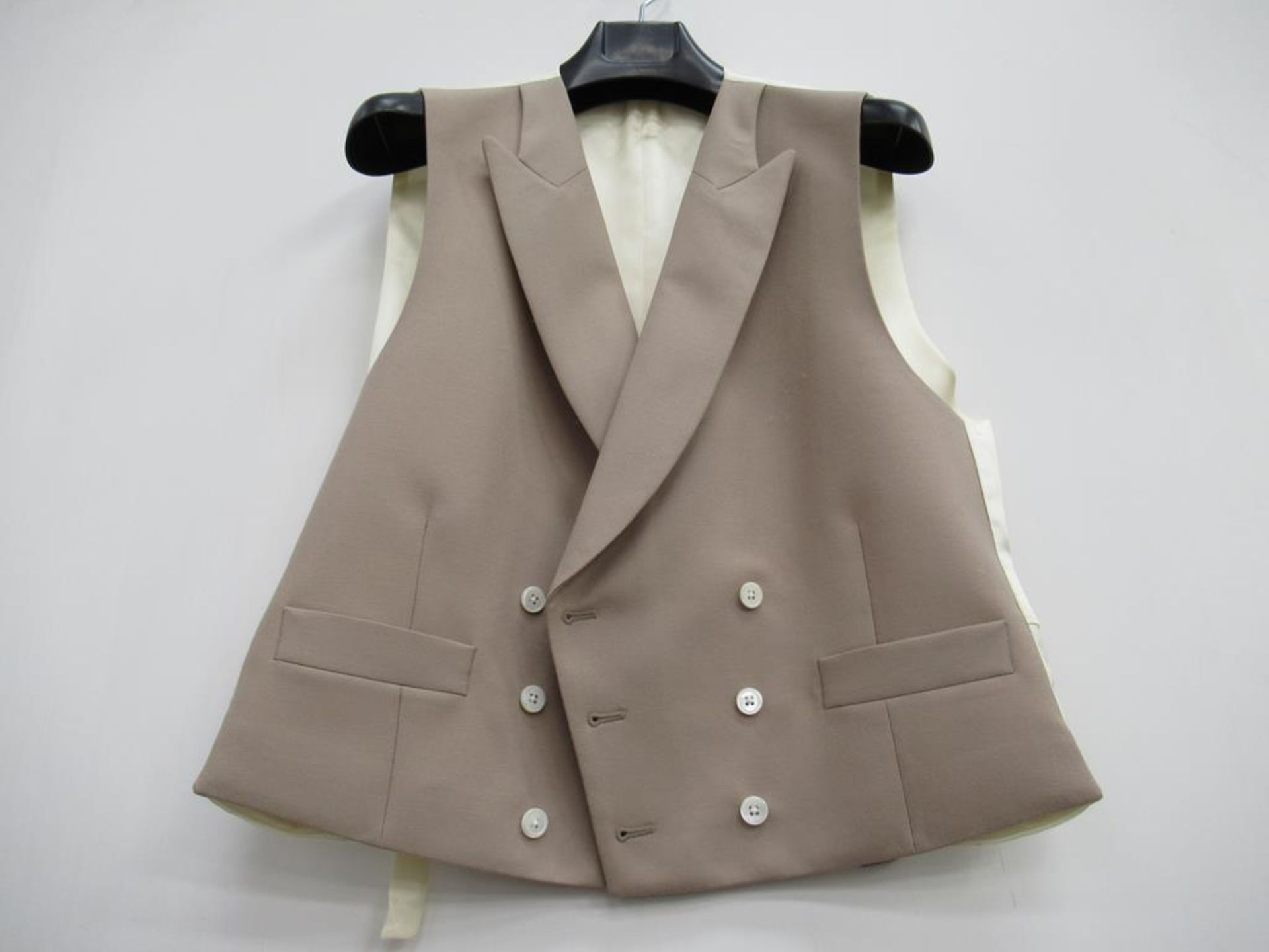 Morning coat and waistcoats - Image 3 of 3