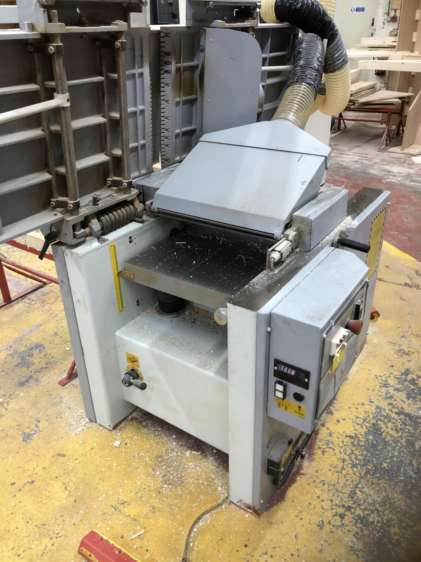 Sicar C2500 Planer Thicknesser. YOM: 2005, S/N: G1300006, 400V, 3PH, 50Hz, Weight: 700KG,. Please - Image 4 of 12