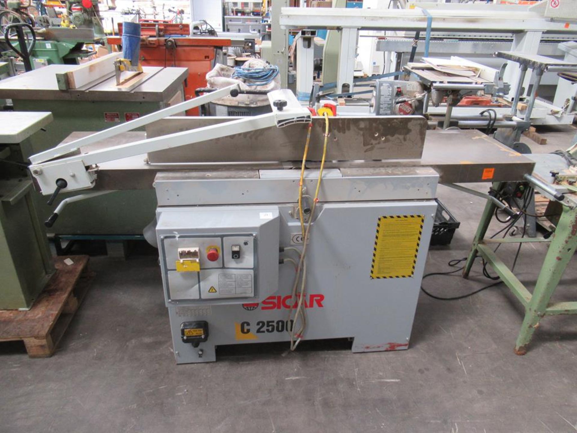 Sicar C2500 Planer Thicknesser. YOM: 2005, S/N: G1300006, 400V, 3PH, 50Hz, Weight: 700KG,. Please - Image 6 of 12