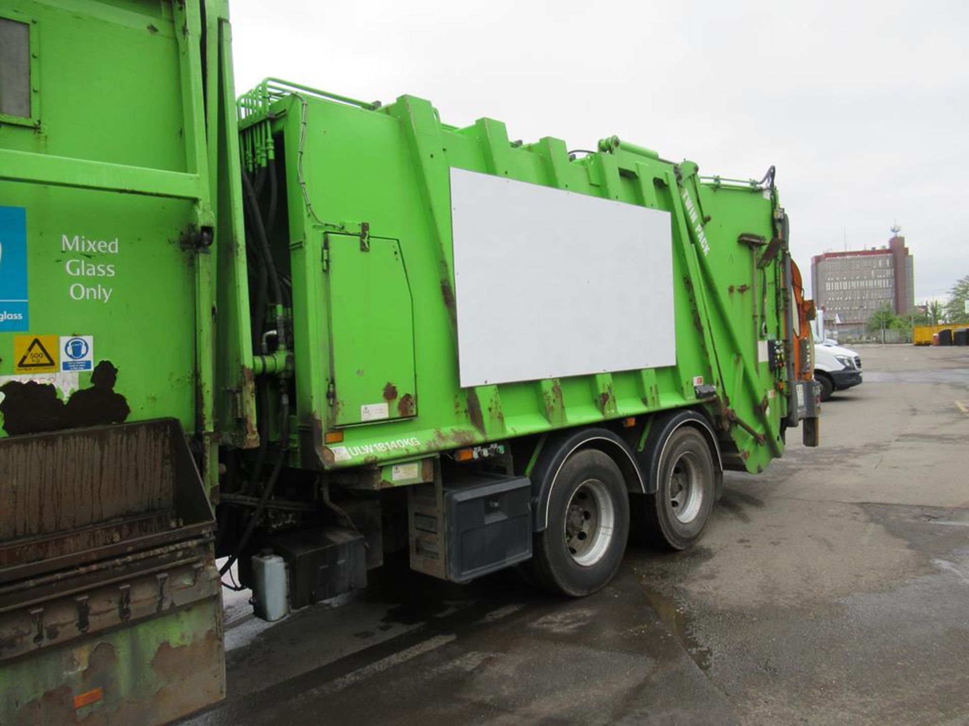 Dennis Eagle Elite 2 One Pass Refuse Collection Vehicle - Image 10 of 34