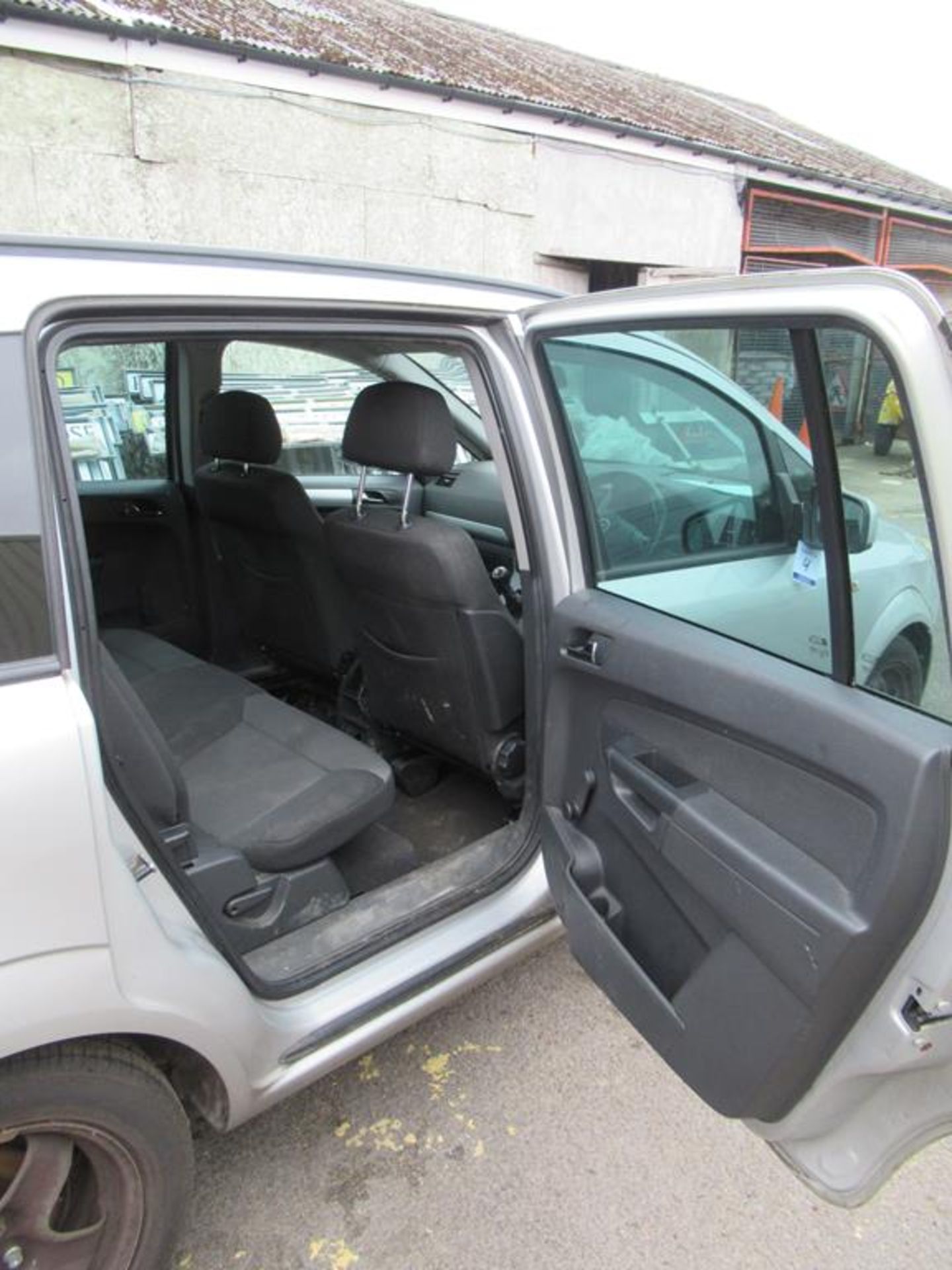 Vauxhall Zafira 1.7 CDTi MPV - Image 20 of 27