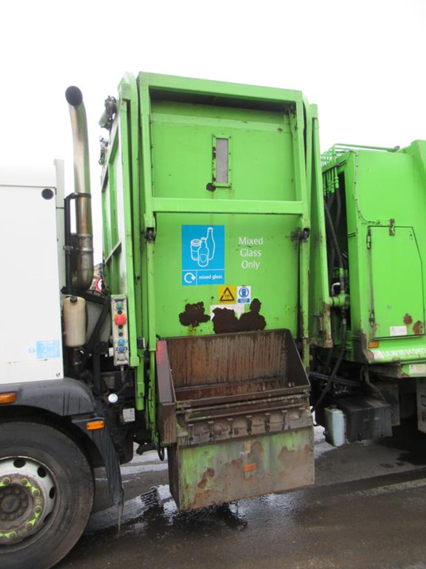 Dennis Eagle Elite 2 One Pass Refuse Collection Vehicle - Image 9 of 34