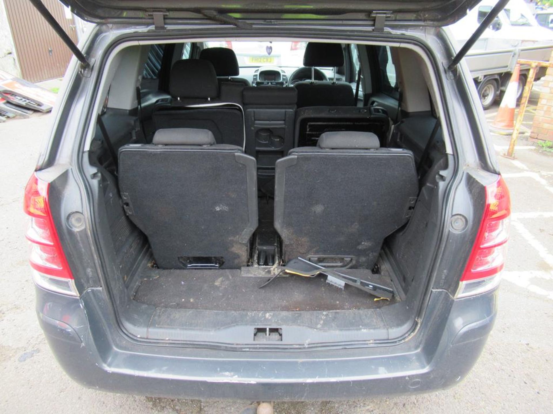 Vauxhall Zafira 1.7 CDTi Ecoflex MPV - Image 18 of 20