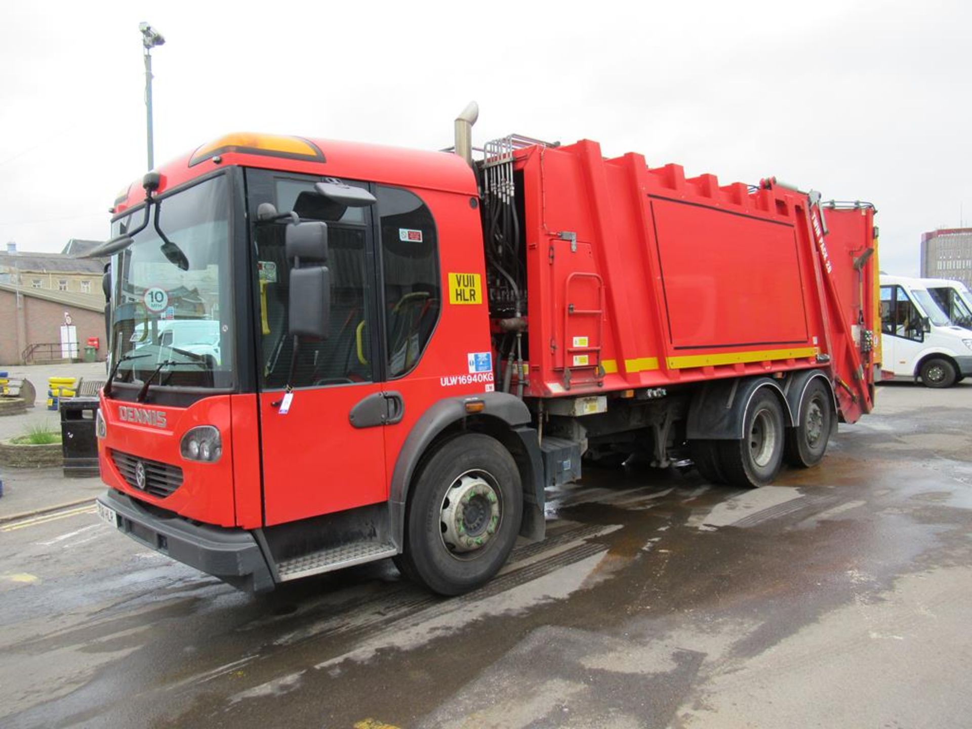 Dennis Eagle Elite Refuse Collection Vehicle - Phoenix Body - Image 2 of 31