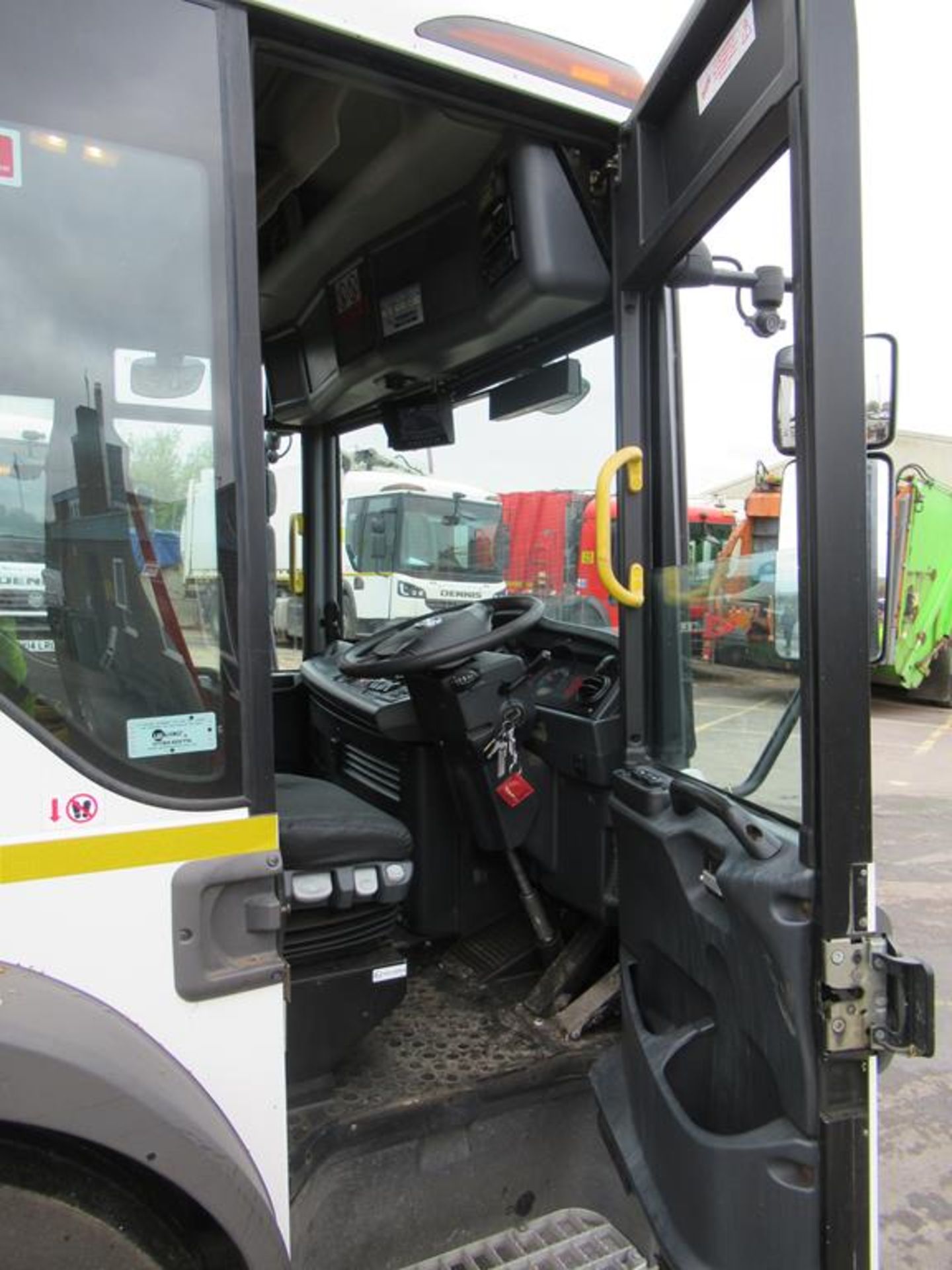 2014 Dennis Elite 6 Top Loader Refuse Collection Vehicle - Image 26 of 38