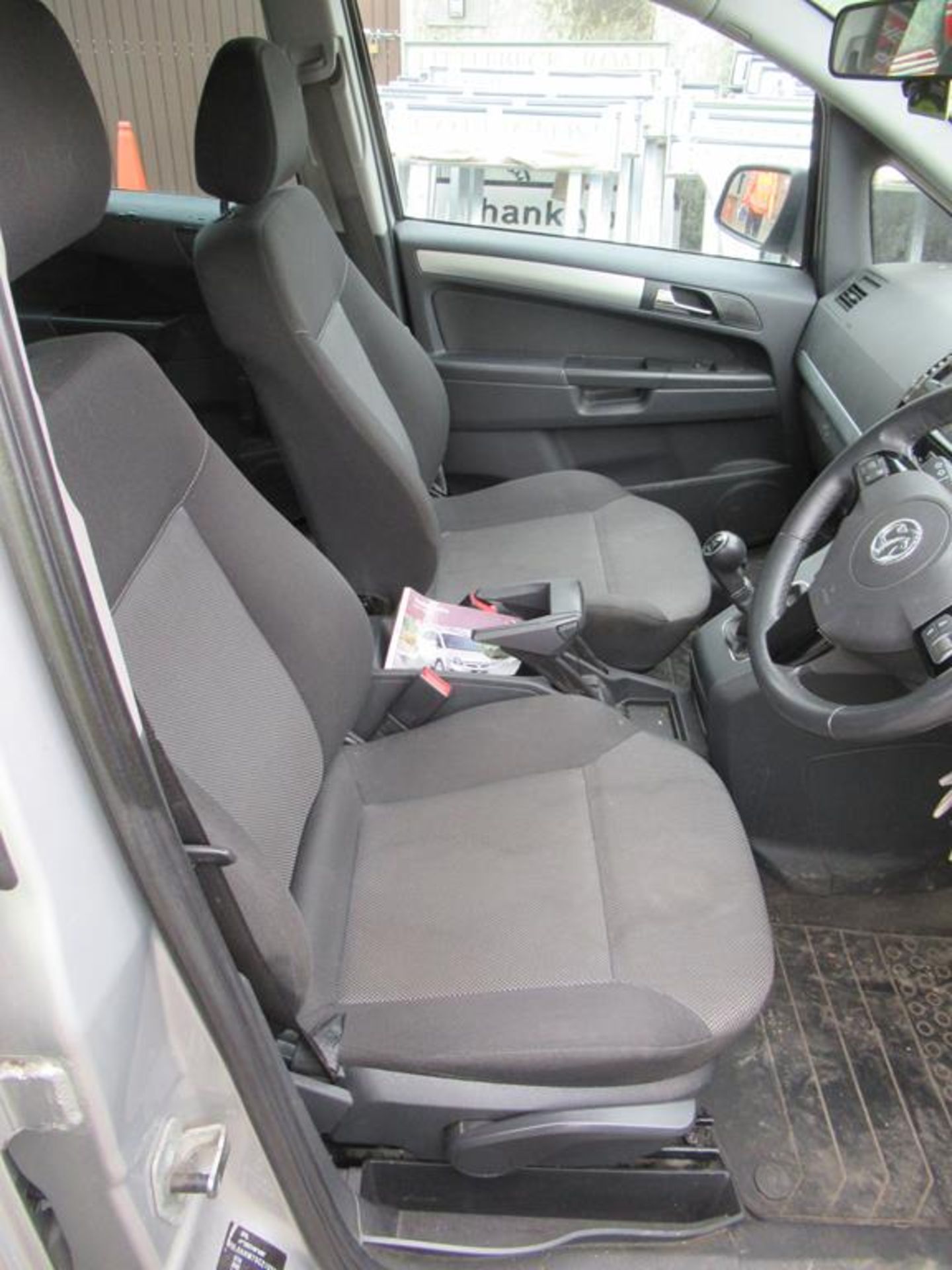 Vauxhall Zafira 1.7 CDTi MPV - Image 16 of 27