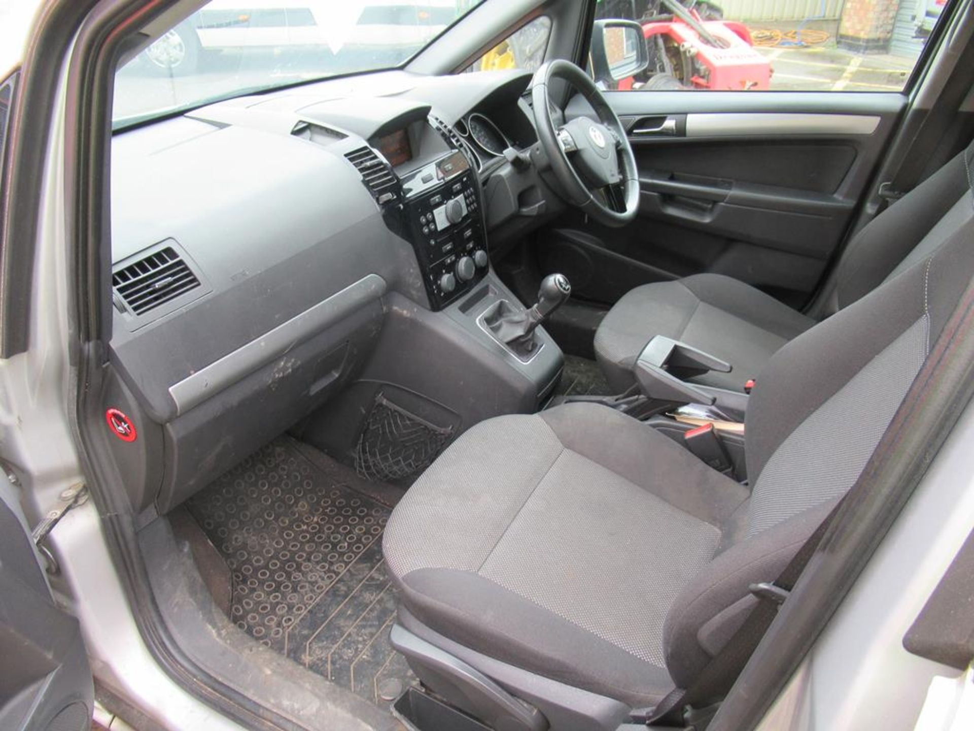 Vauxhall Zafira 1.7 CDTi MPV - Image 18 of 27