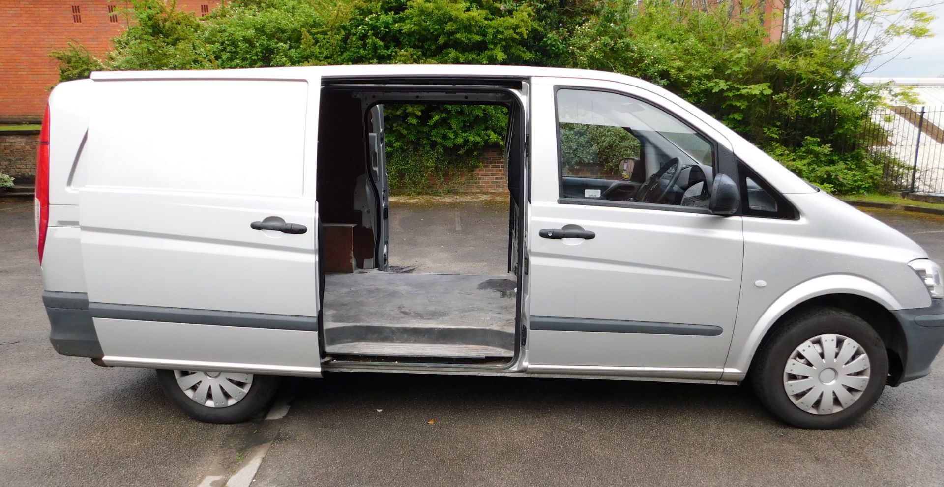 Mercedes Benz Vito 113 CDI Panel Van, Registration - Image 6 of 8