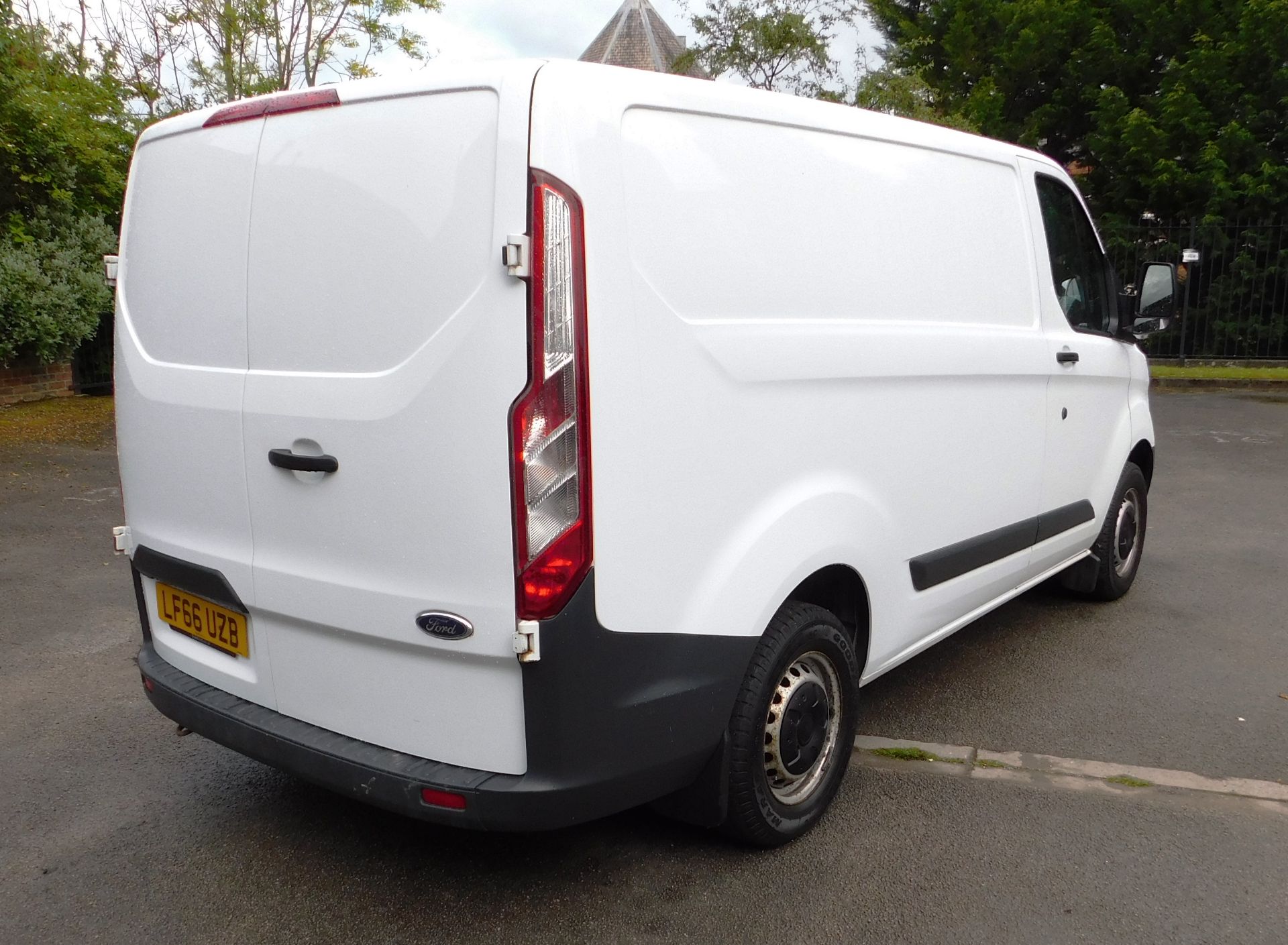 Ford Transit Custom 290 Eco-Tech Panel Van, Regist - Image 3 of 8