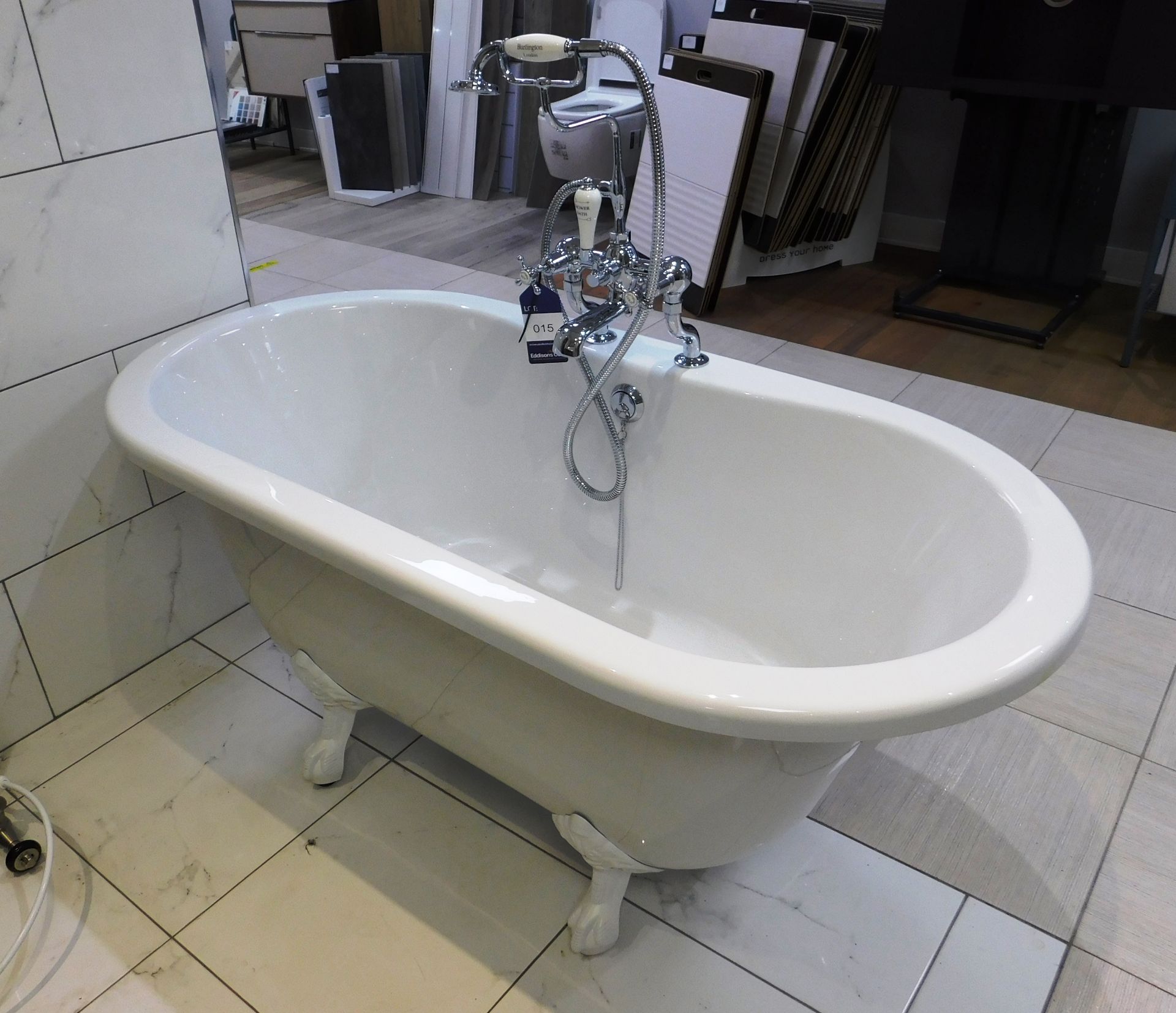 1500 x 700 Windsor Classic Bath with White Legs, B - Image 2 of 3