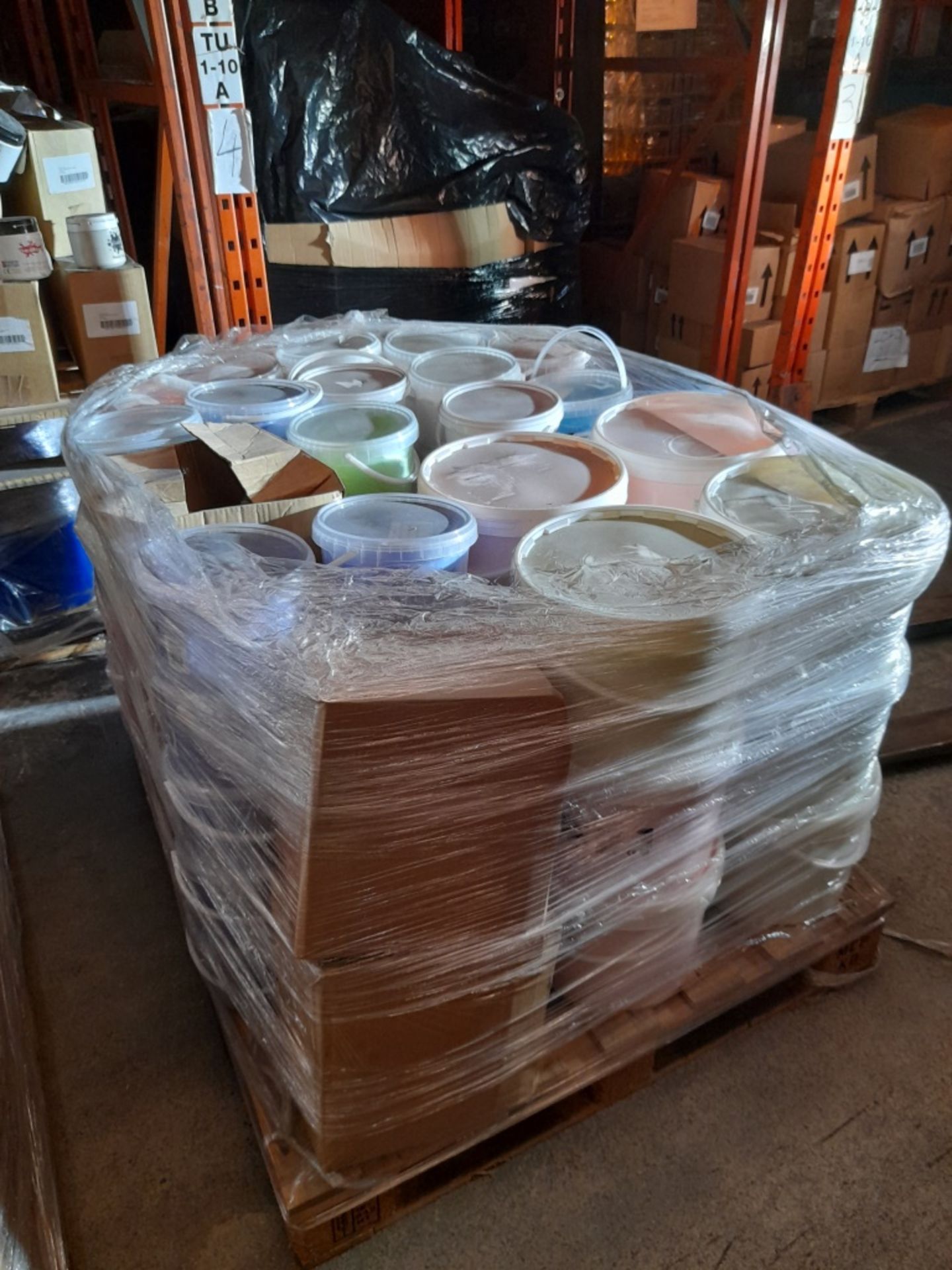 1 Pallet of Ocaldo powder paint, in various tubs & colours