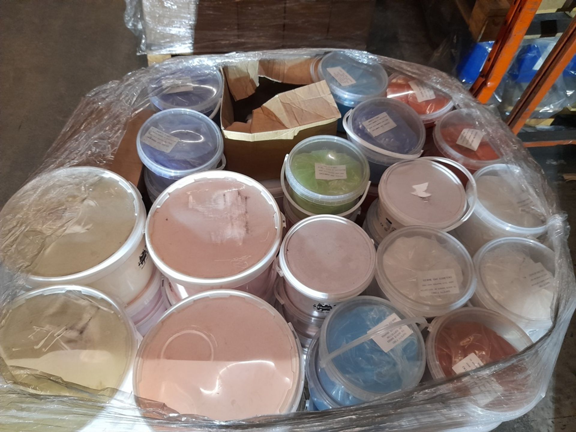 1 Pallet of Ocaldo powder paint, in various tubs & colours - Image 5 of 5