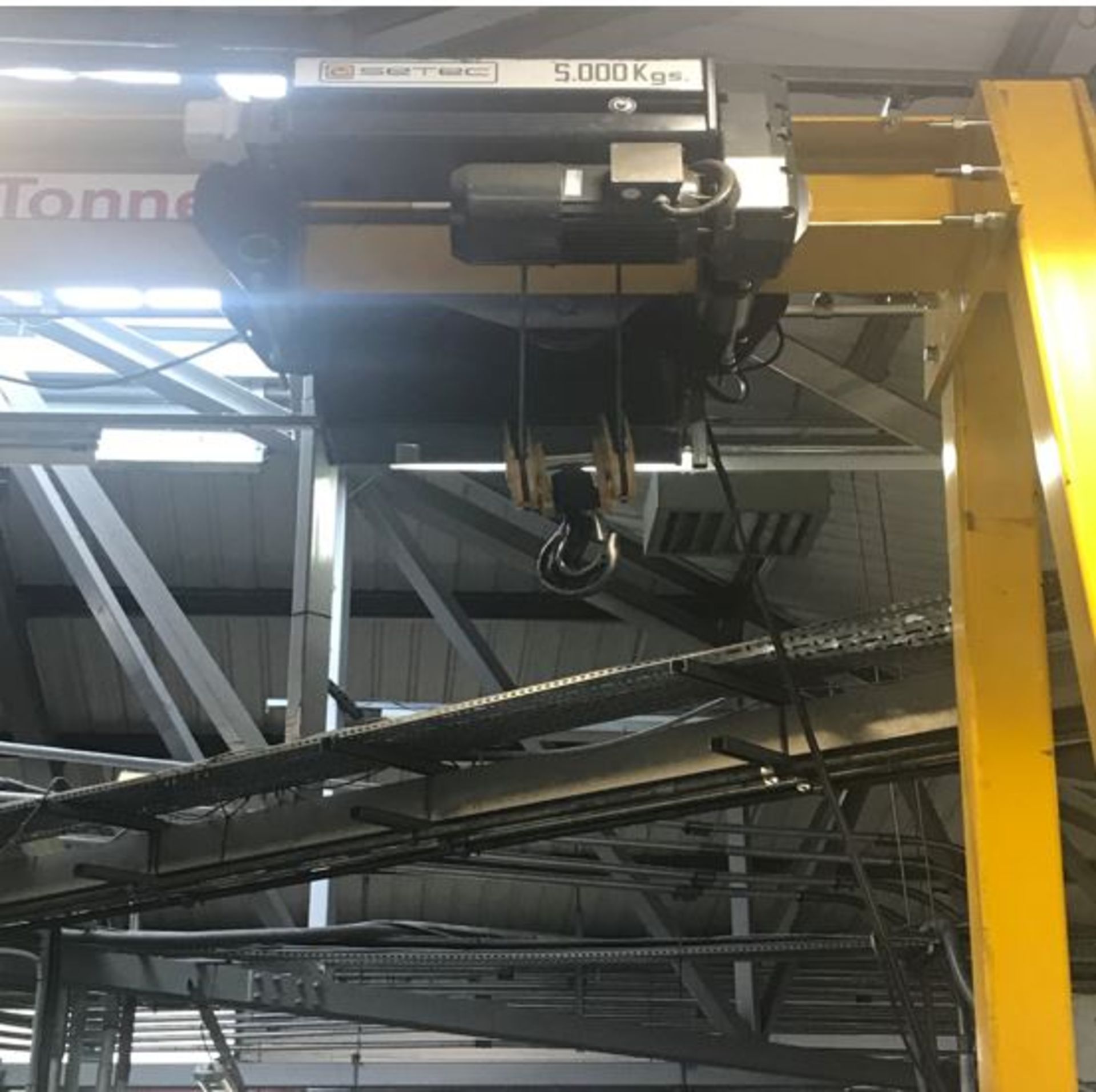 5T Electric Overhead Travelling Crane and Gantry - Image 3 of 5