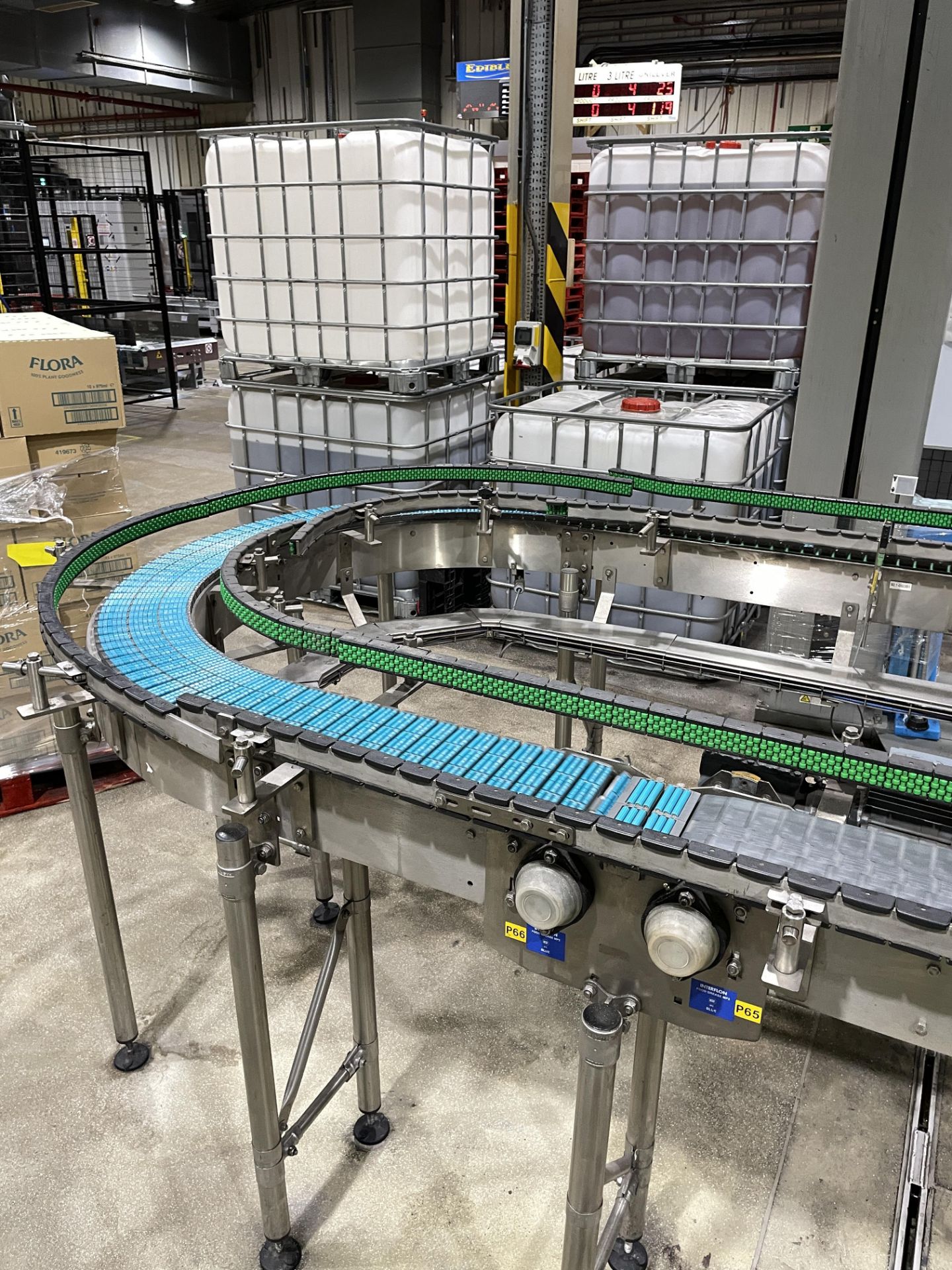 Two Sections of Powered Box Conveyor Feeding Pallets - Image 2 of 4