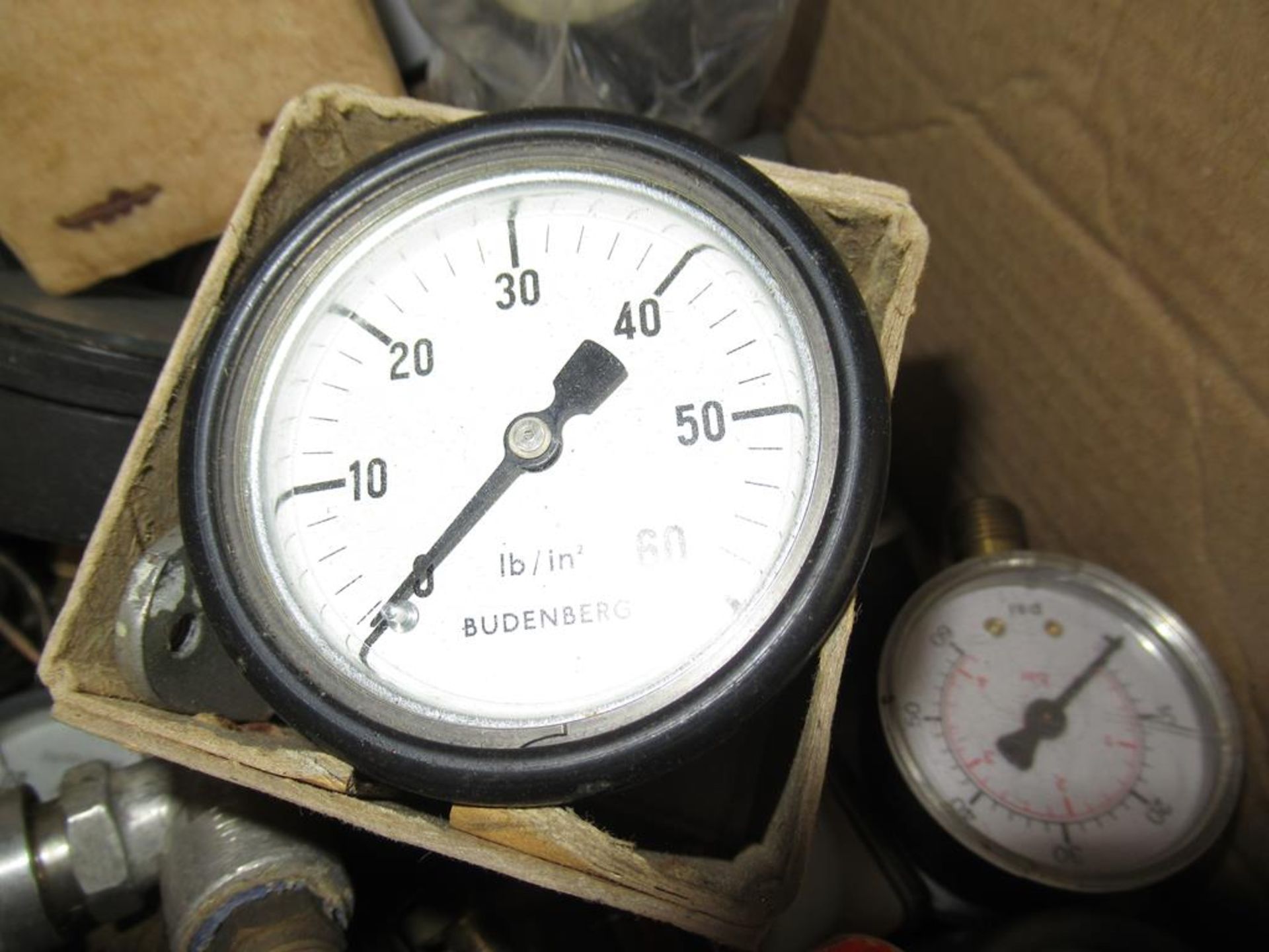 Box of various Air/Gas pressure Gauges - Image 4 of 4