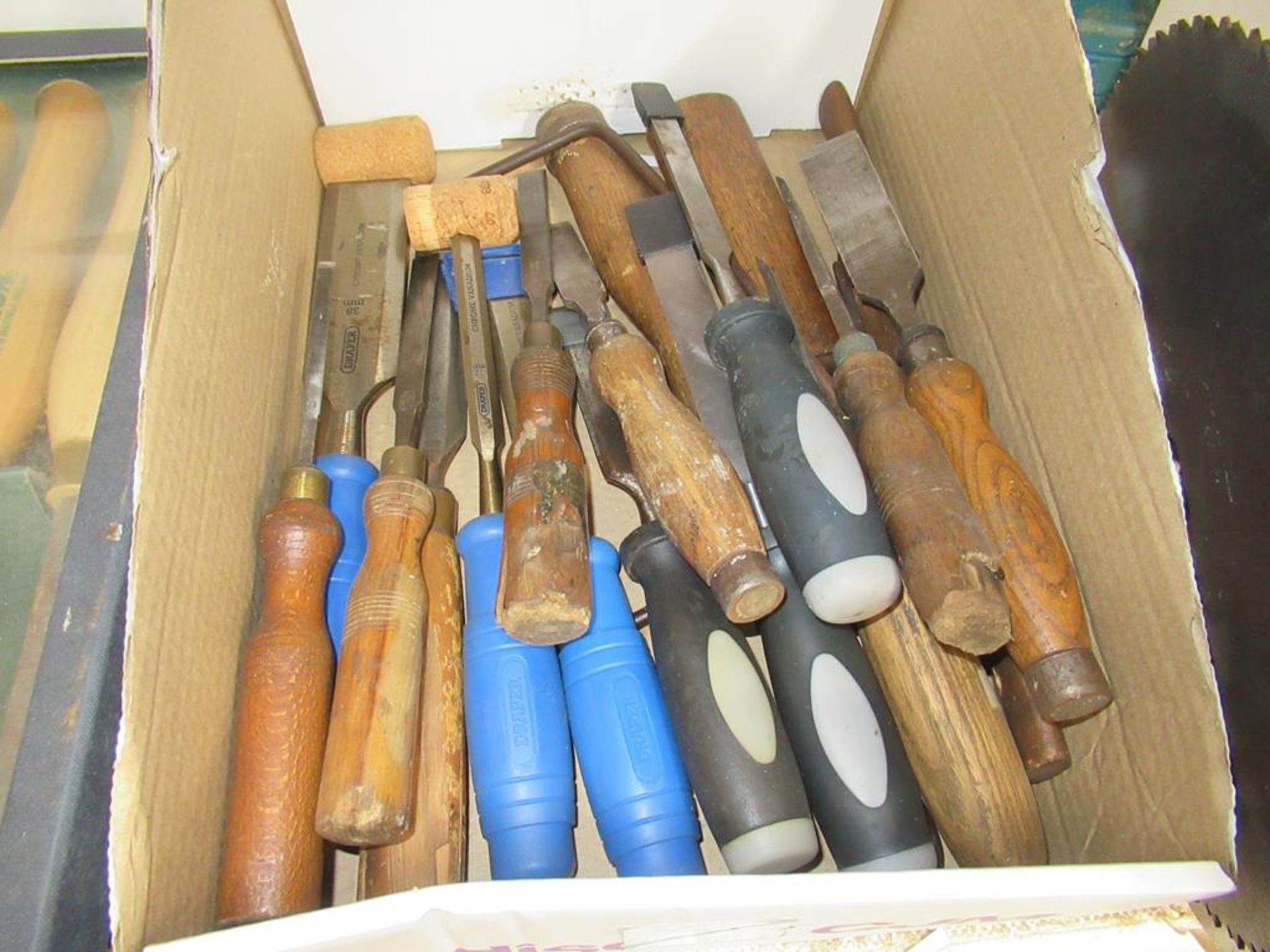 Contents of 2 boxes to include various Woodworking Chisels and Cold Chisels along with various Circu - Image 2 of 5