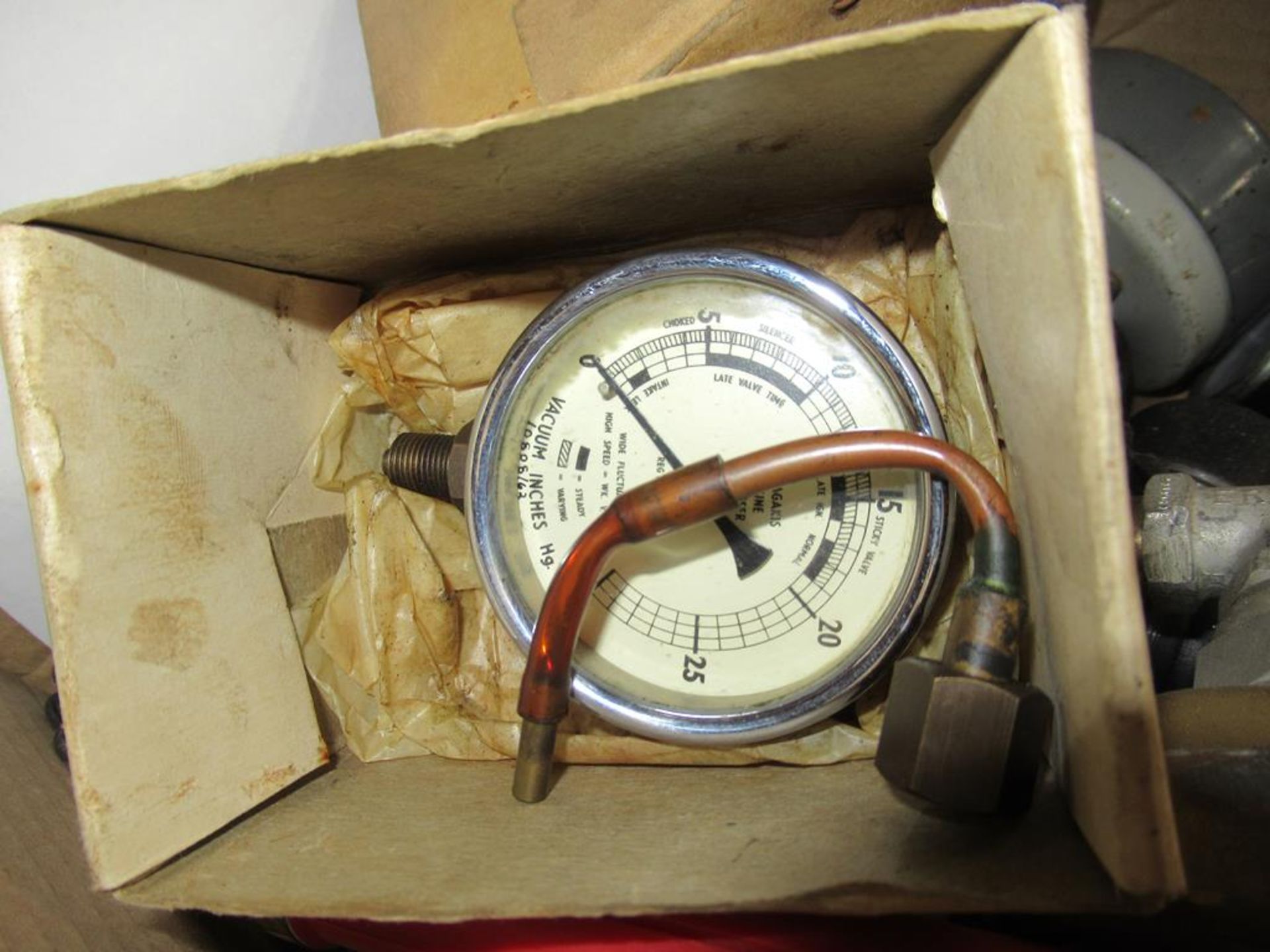 Box of various Air/Gas pressure Gauges - Image 2 of 4