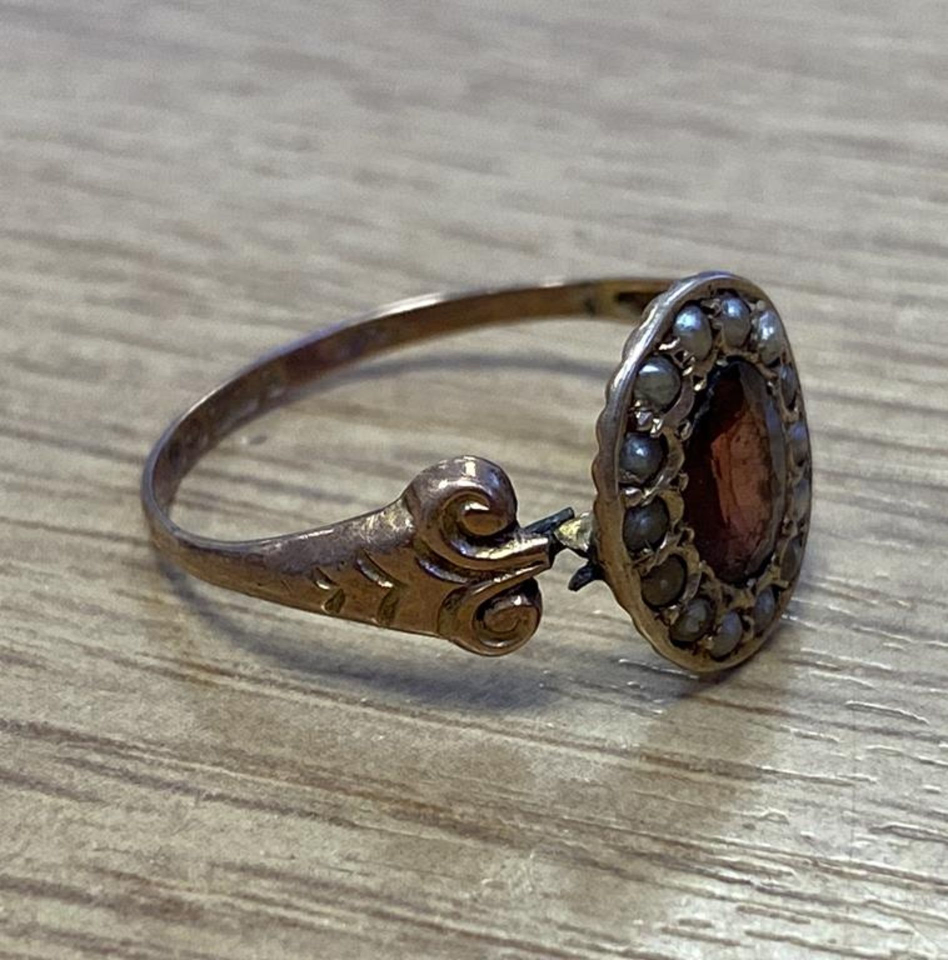 9ct Gold Seed Pearl/Garnet Ring Birmingham 1913 - Image 2 of 3