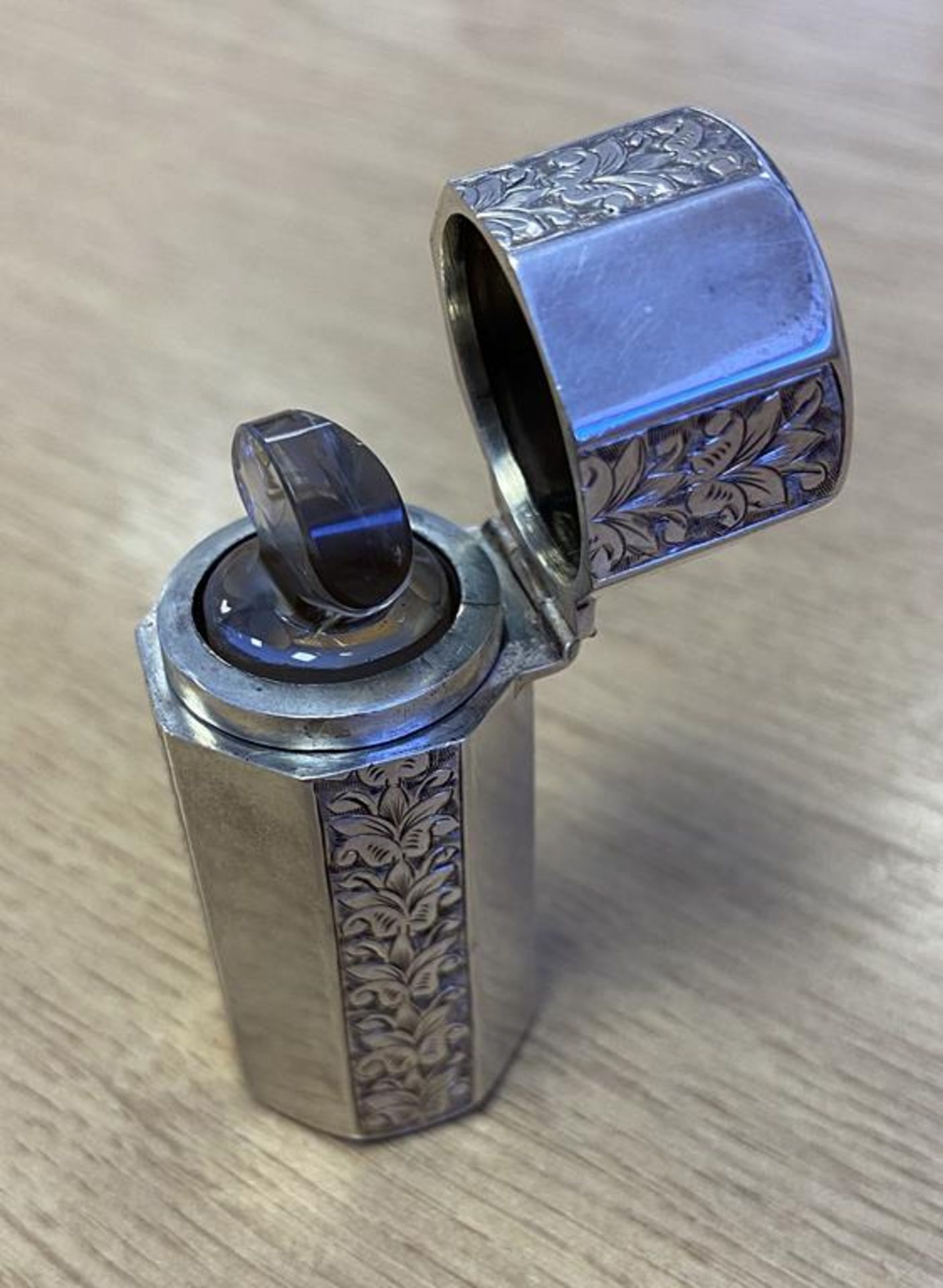 Boxed Silver Cylinder Scent Bottle, Birmingham 1880, Retailed by Alexander and Sons Glasgow - Image 2 of 5