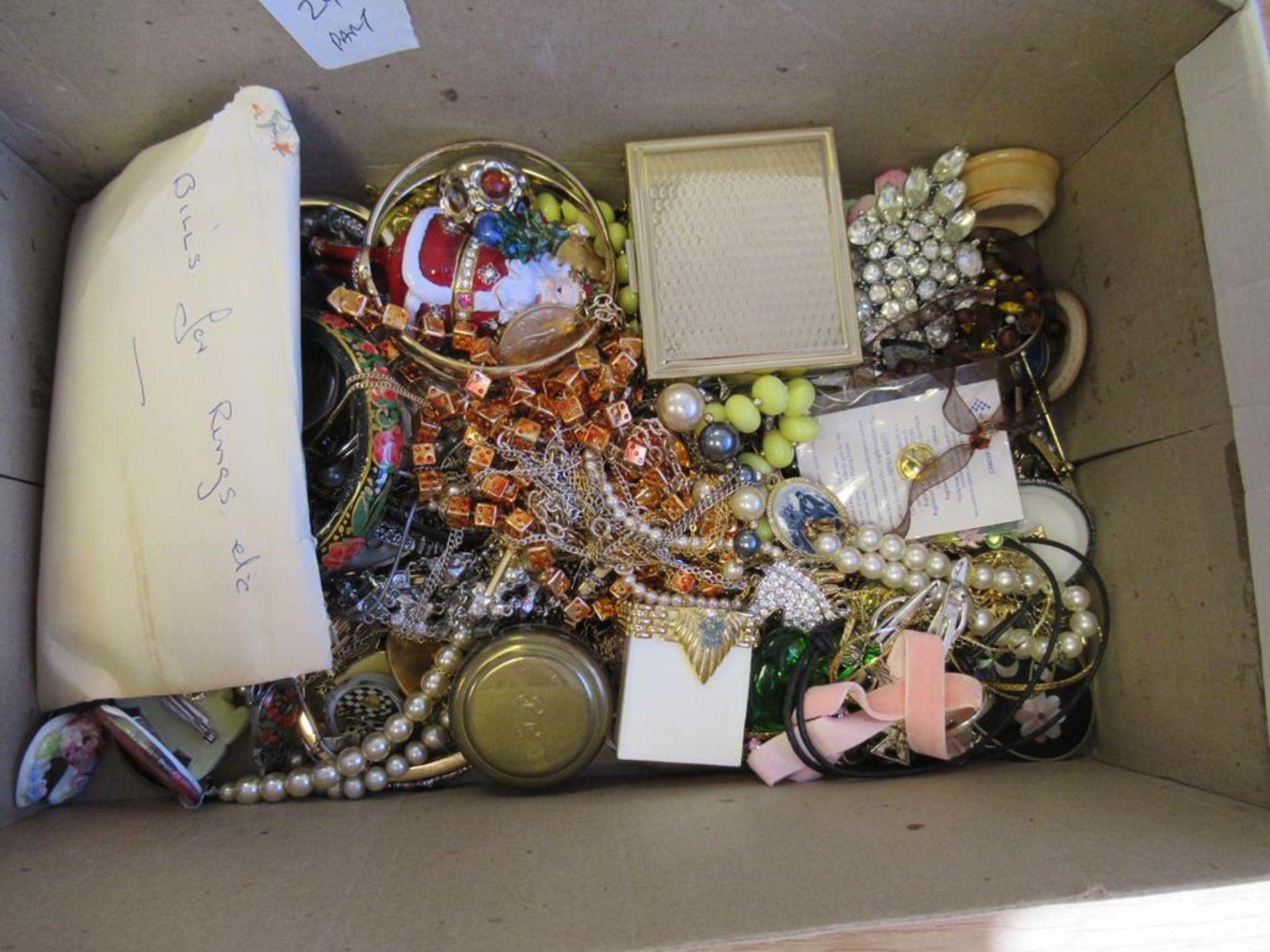 2 x Boxes of Costume Jewellery including a Cloinsonne Bracelet etc - Image 4 of 4