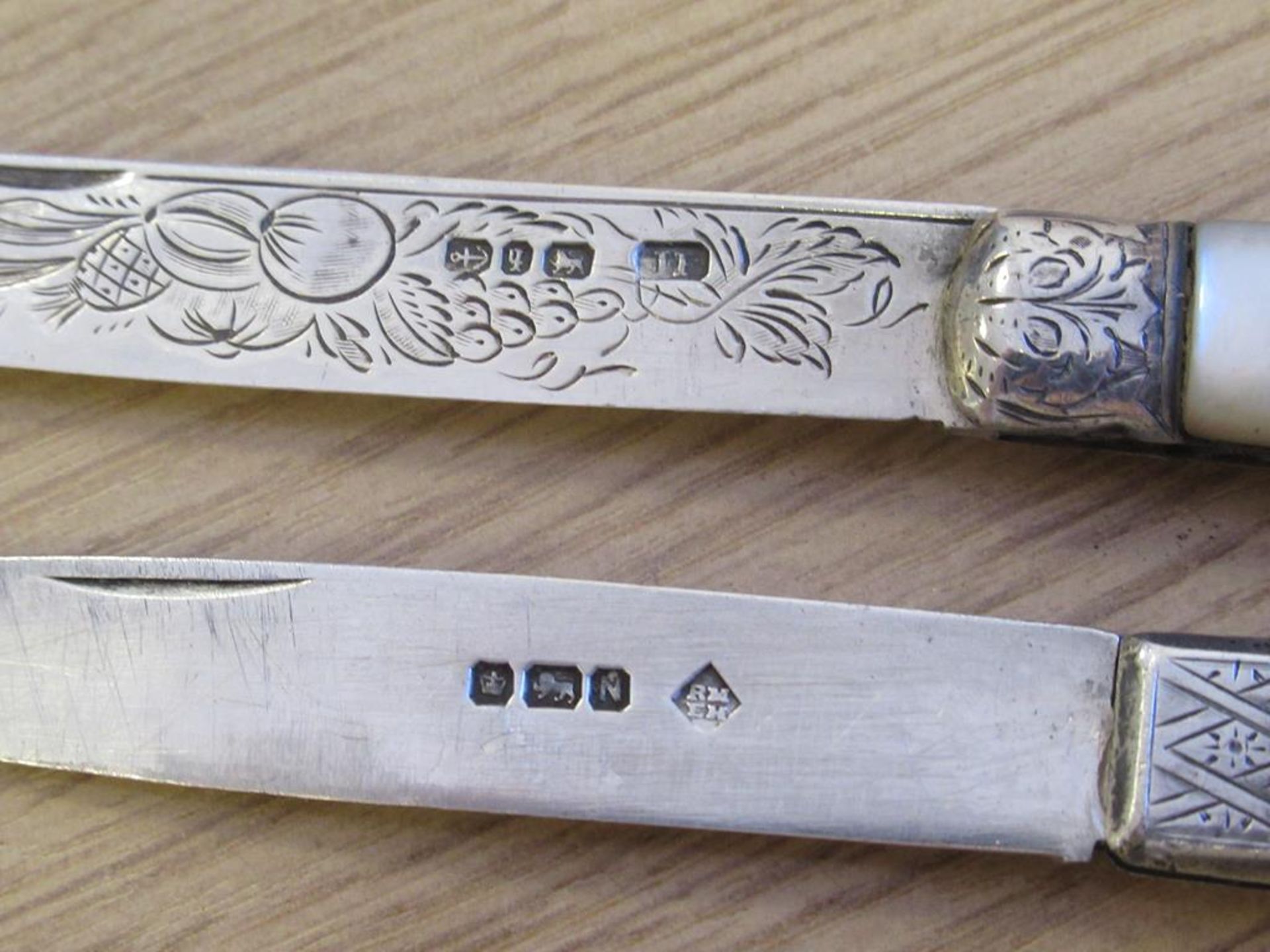 2 x Victorian Silver and Mother of Pearl Fruit Knives, each hallmarked - Image 2 of 3