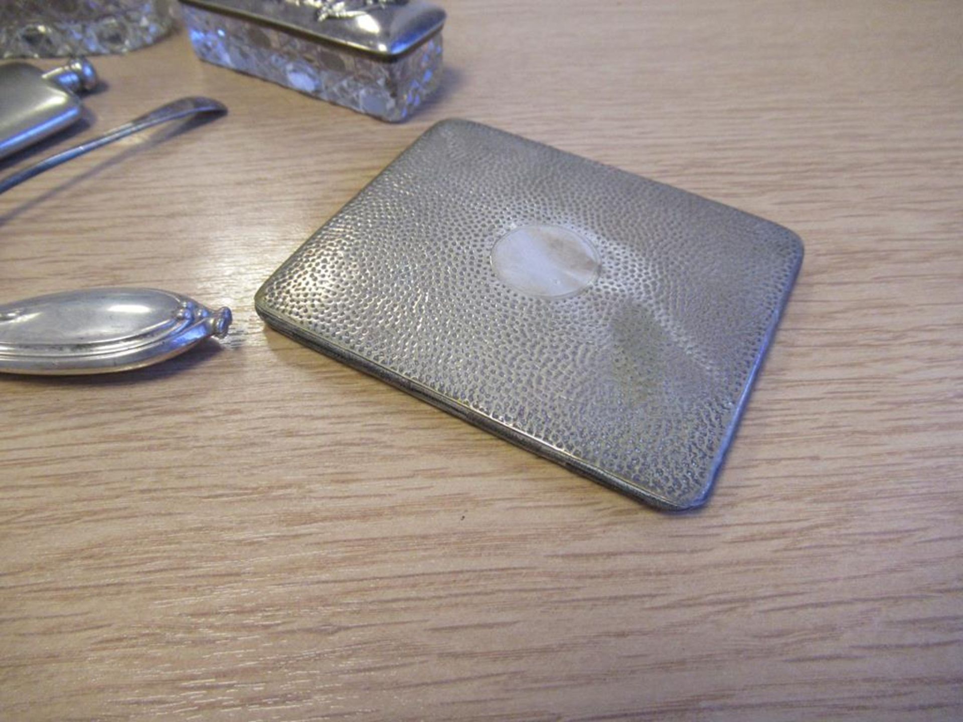 Five Edwardian Hallmarked Silver and Cut Glass Jars/Boxes Silver Handled Tea Knives, an unusual Fold - Image 4 of 5