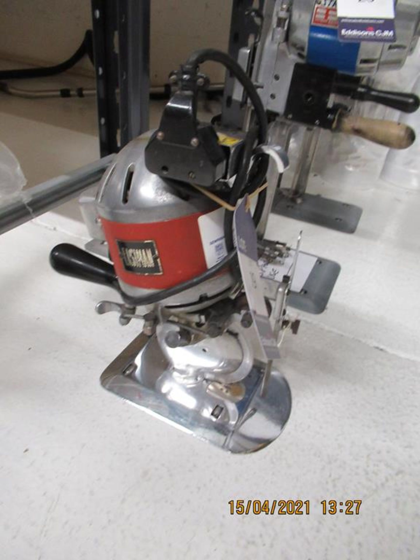 Eastman Lightning Type 155L Round Blade Heavy Duty Cutting Machine