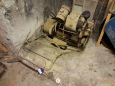 Vintage lawn mower *Viewing strongly recommend in order to ascertain weights, as items are very