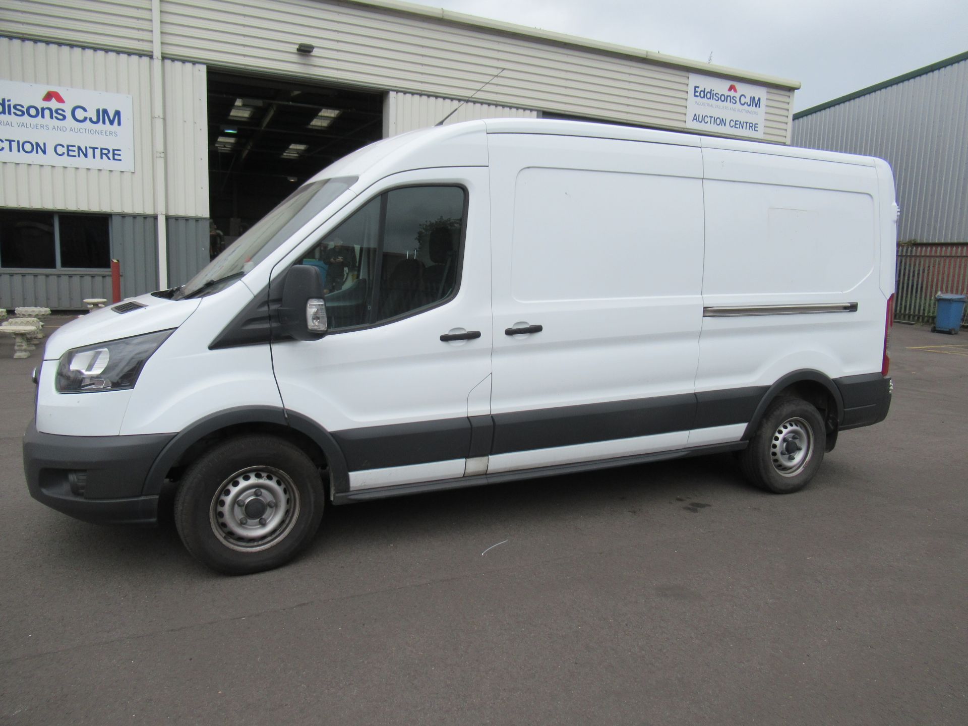 A 2017 Ford Transit 350 Van - Image 3 of 14