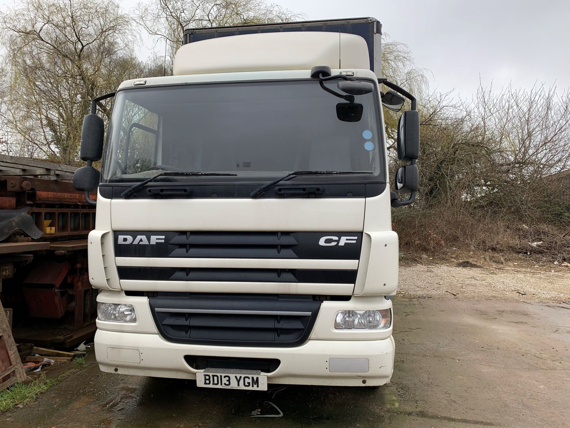 DAF CF 75.310 Curtainsider 3 Axle Rigid Body Lorry, Manual, 9186cc, 26,000KG, Barn Doors, Tuck under - Image 2 of 4