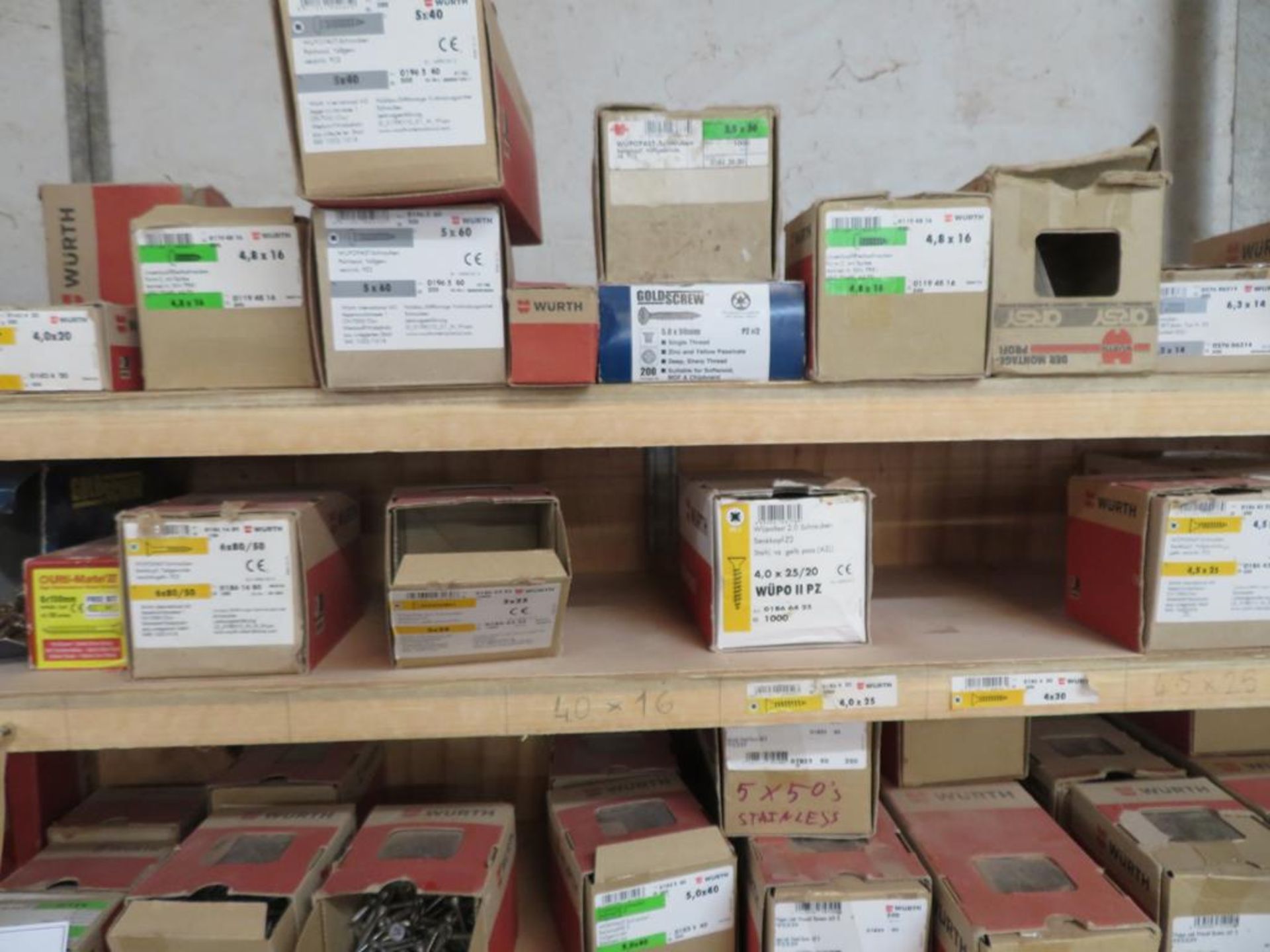 Large qty of Assorted Woodworking Screws - Image 10 of 12