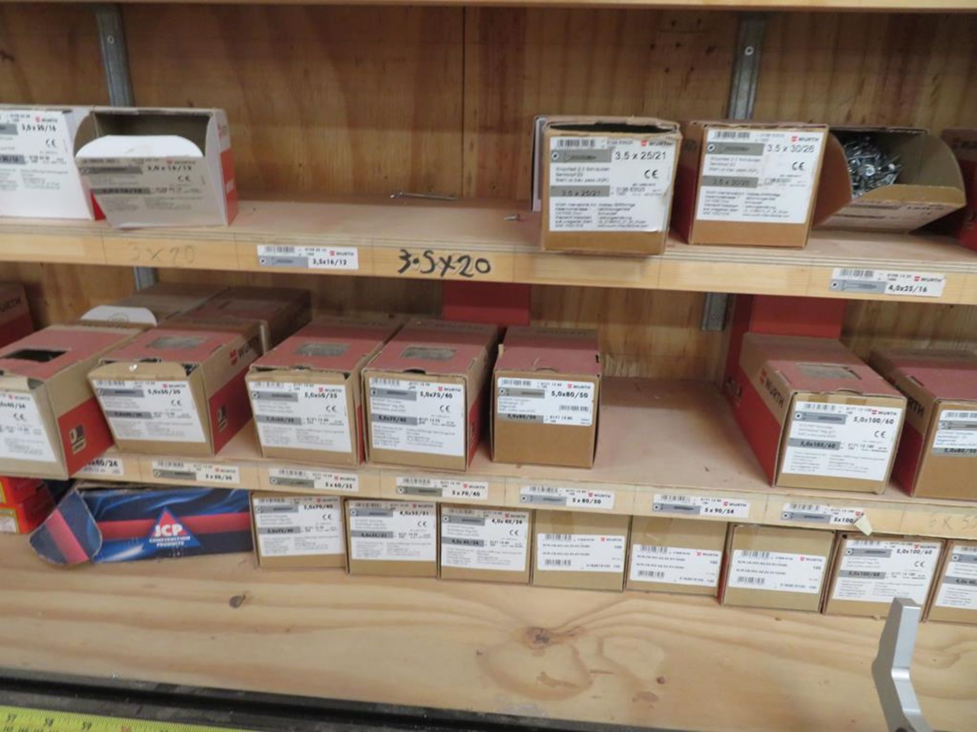 Large qty of Assorted Woodworking Screws - Image 3 of 12