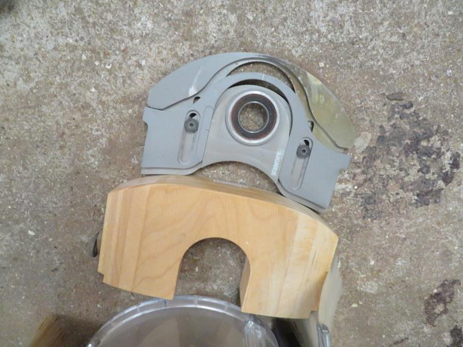 Aigner Bowmould 220mm Shape Guard - Image 2 of 4