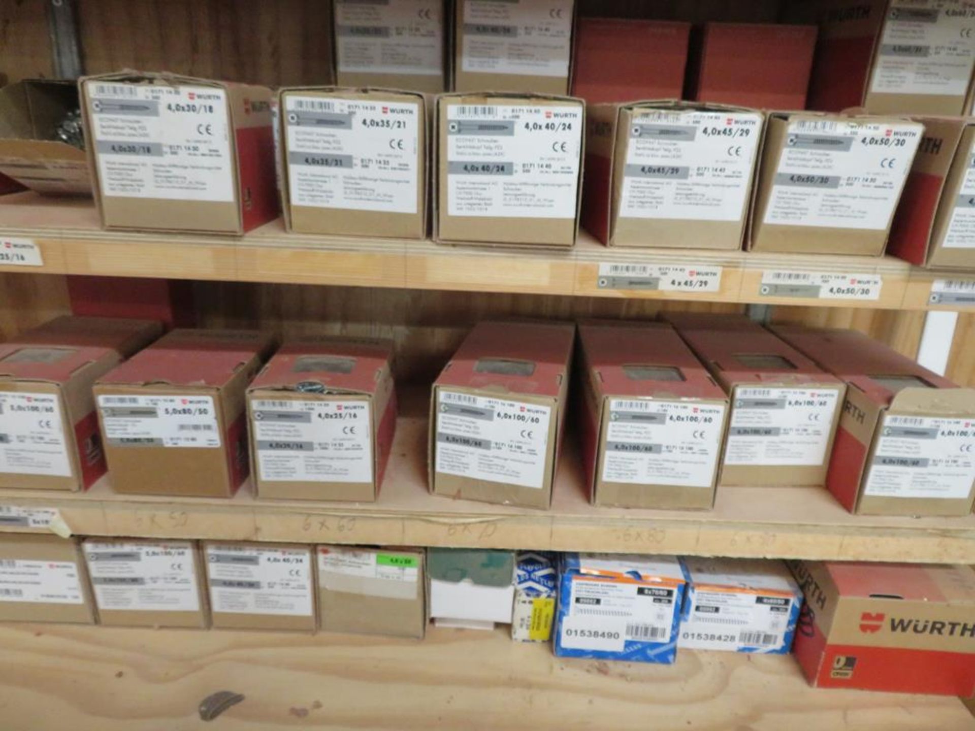 Large qty of Assorted Woodworking Screws - Image 2 of 12