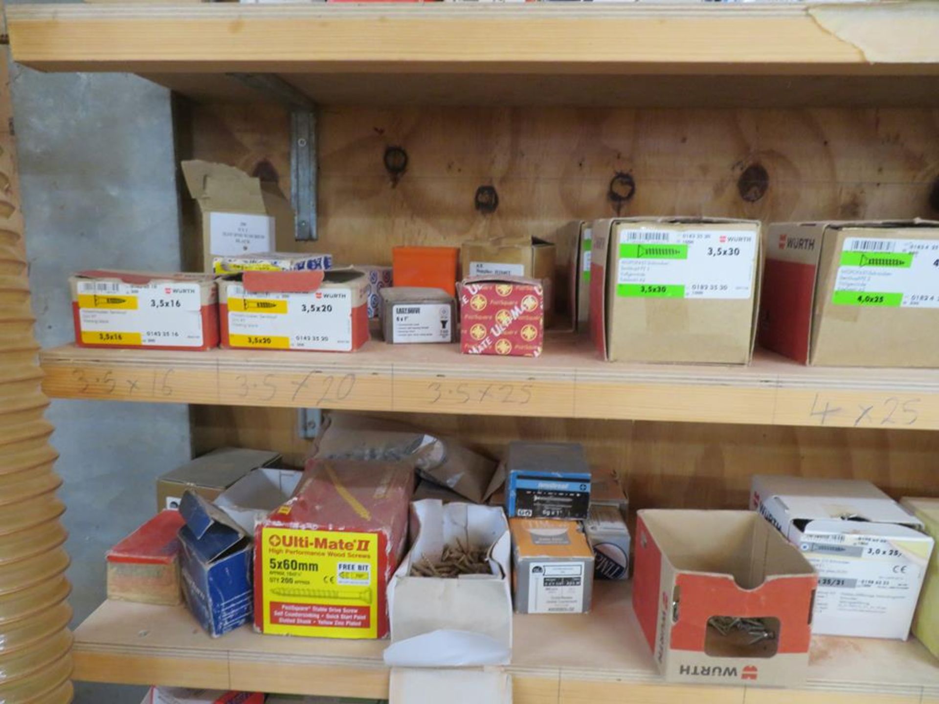 Large qty of Assorted Woodworking Screws - Image 5 of 12