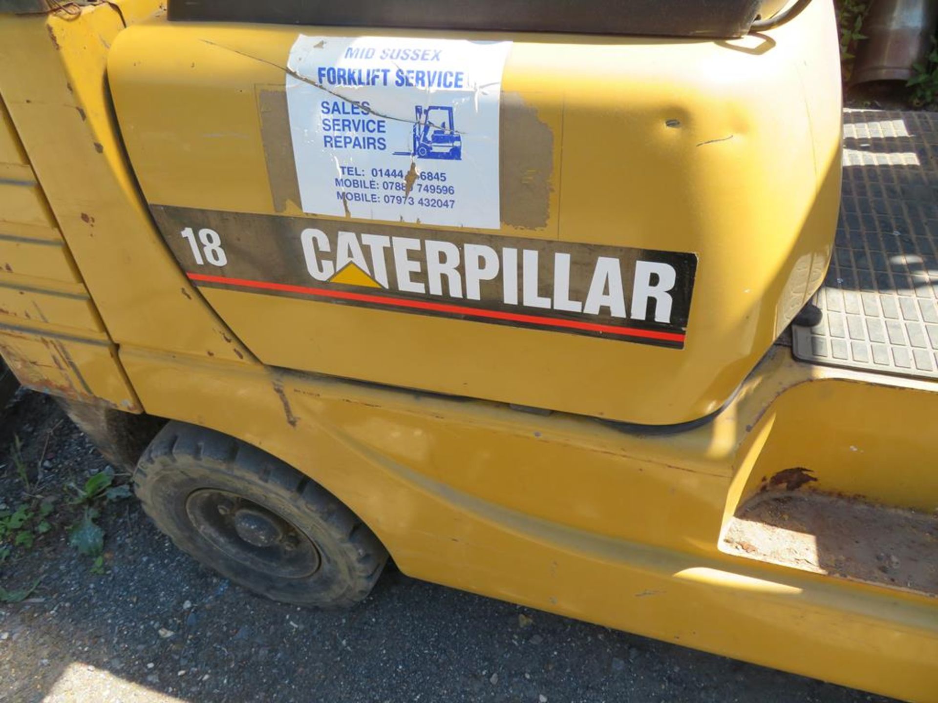 A 1997 Caterpillar GP18 Forklift - Image 6 of 8