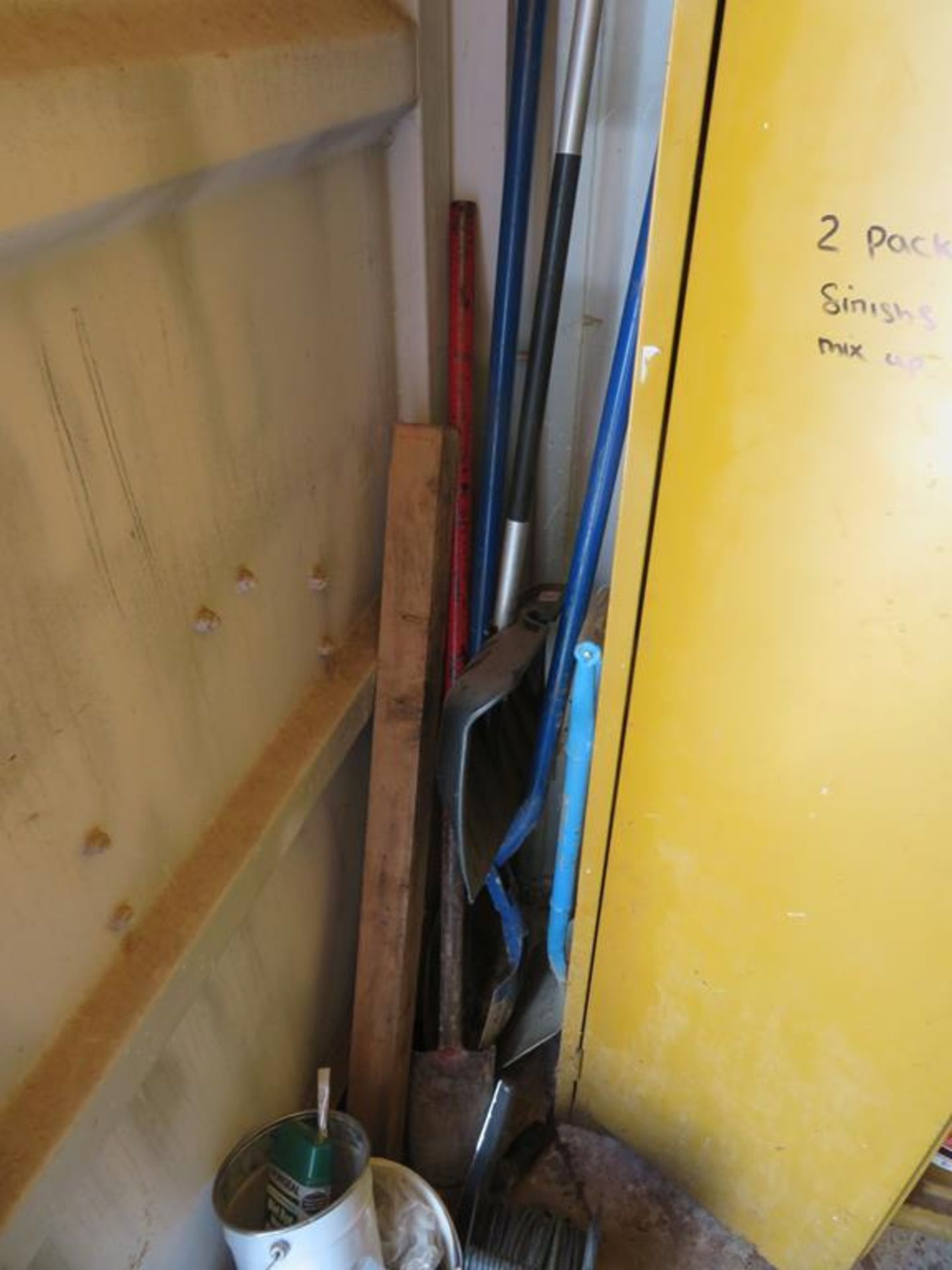 Content of the container to incldue qty of Ratchet Straps, Screws, Gas Pan Heater, 2 x two door meta - Image 8 of 9