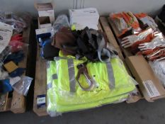 Pallet of Various PPE to include Hi-Viz Jackets/Vests, Ear Plugs, Safety Glasses and Bump Caps etc