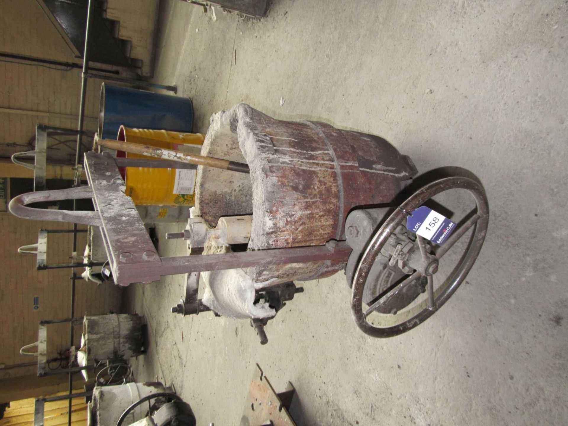 Koper Bottom Pouring Casting Ladle, internal lined - Image 2 of 2