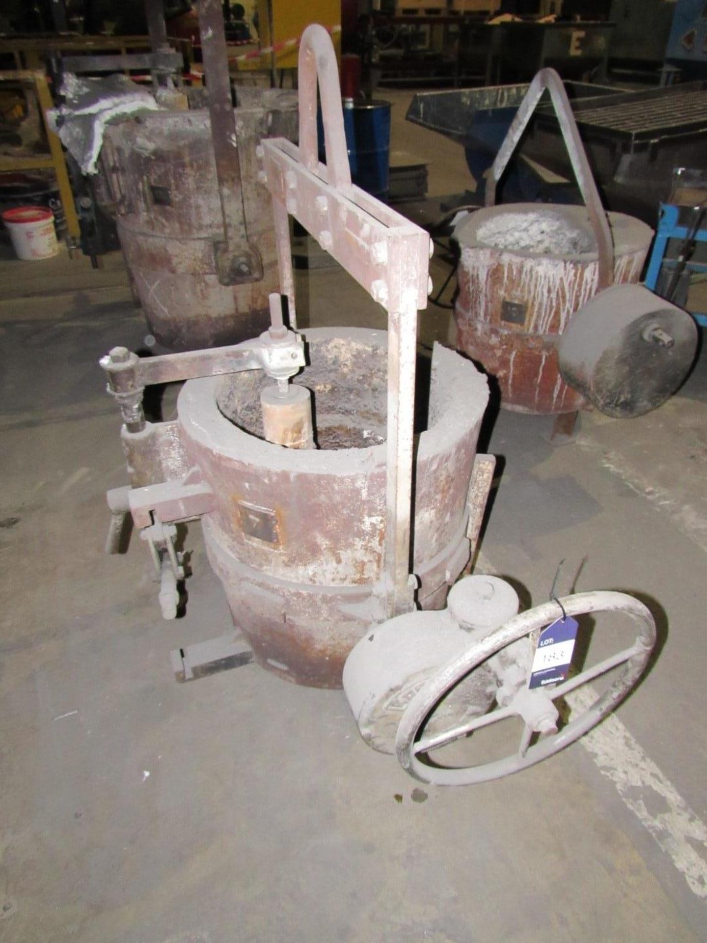 Roper Craned Bottom Pouring Casting Ladle, internal lined dimensions 530mm deep x 500mm dia, max