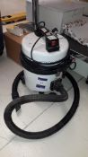 Numatic CRQ 300-2 Vacuum Cleaner