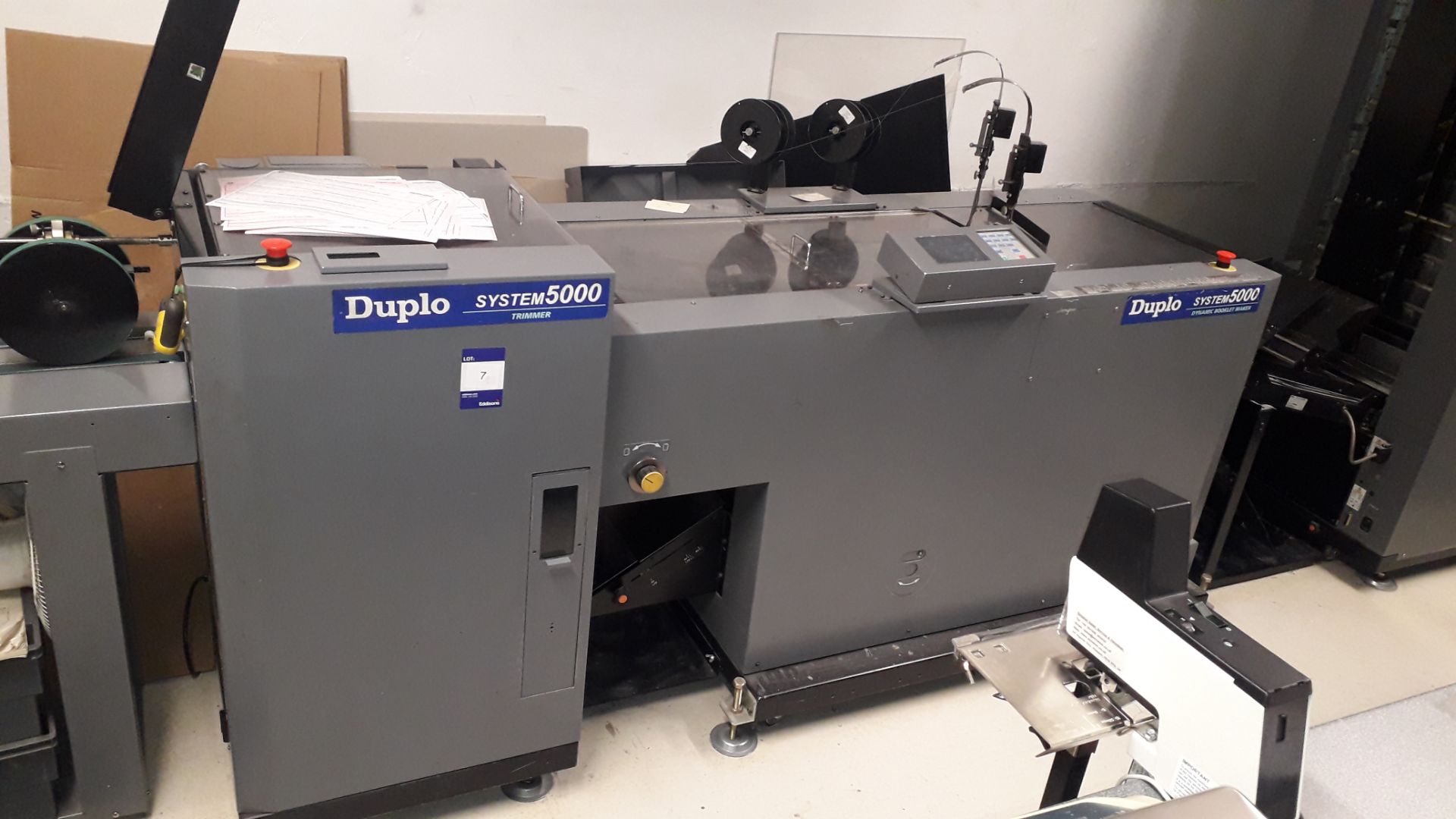 Duplo System 5000 Dynamic booklet maker with DBM-500T Trimmer unit S/N 0460082, DBM-LS1 take-off