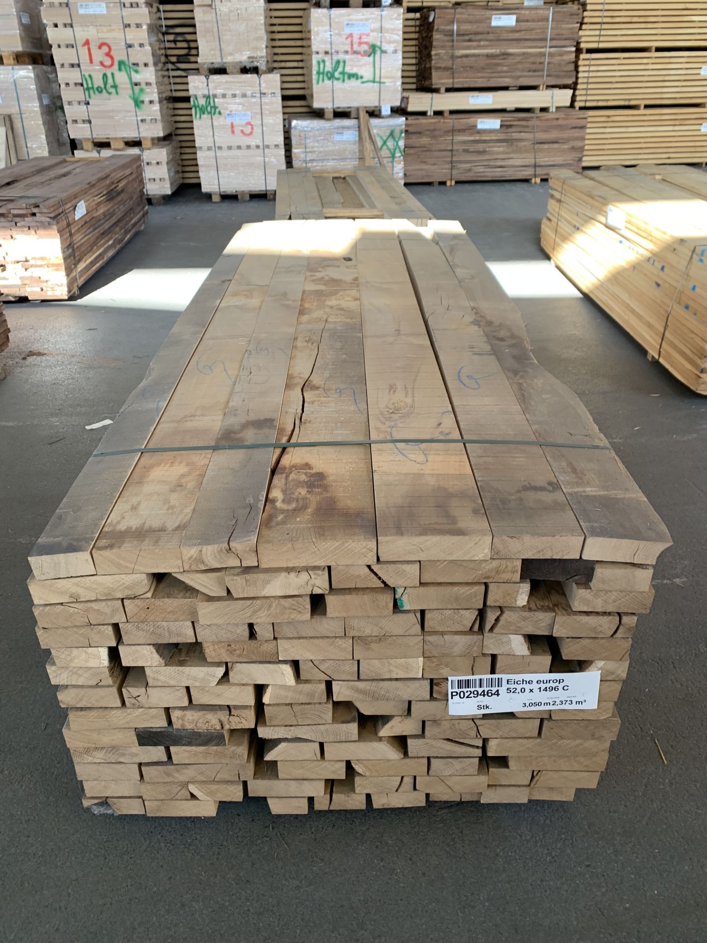 Square edged kiln dried Rustic European Oak boards packApproximate sizes: Thickness: 52 mm Width: - Bild 2 aus 5