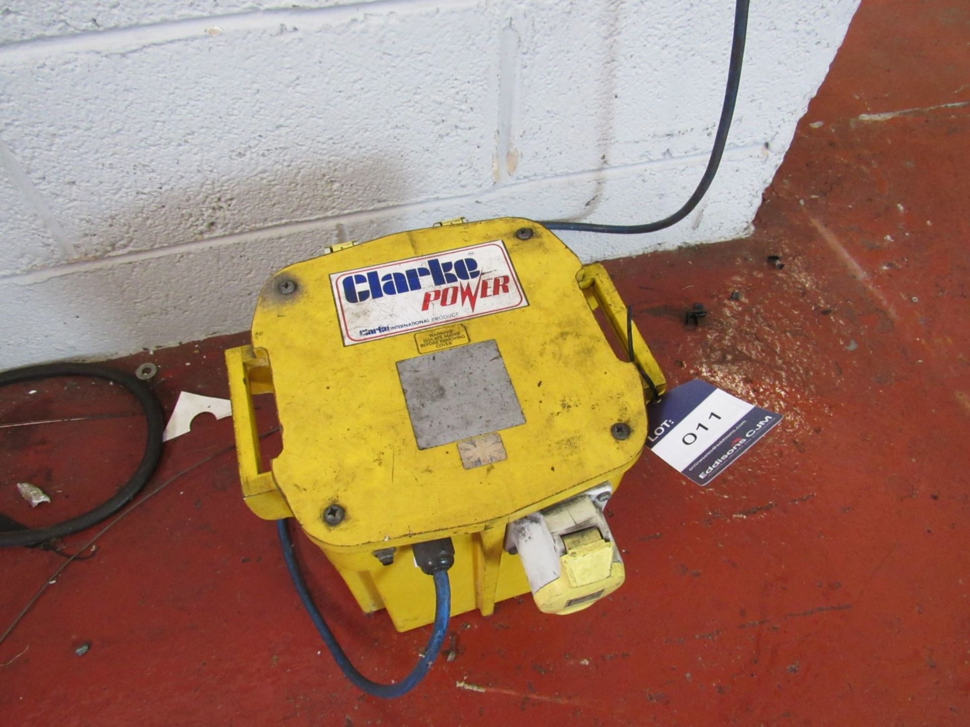 Clarke Power 3 Output 110v Tool Transformer