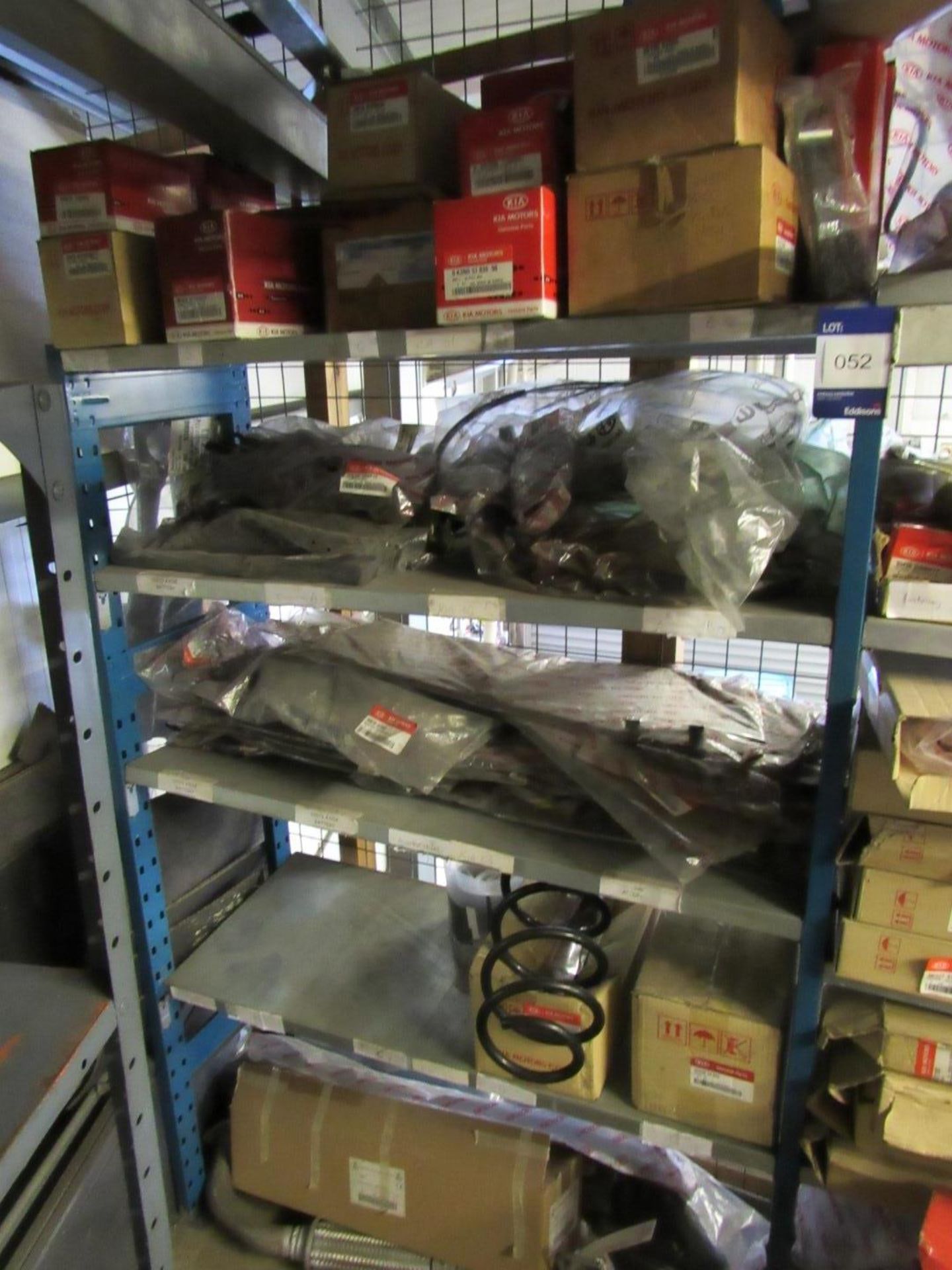 Quantity Kia Spares / Parts to Bay